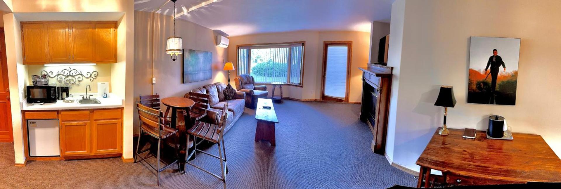 The Lodge at Leathem Smith photo 42