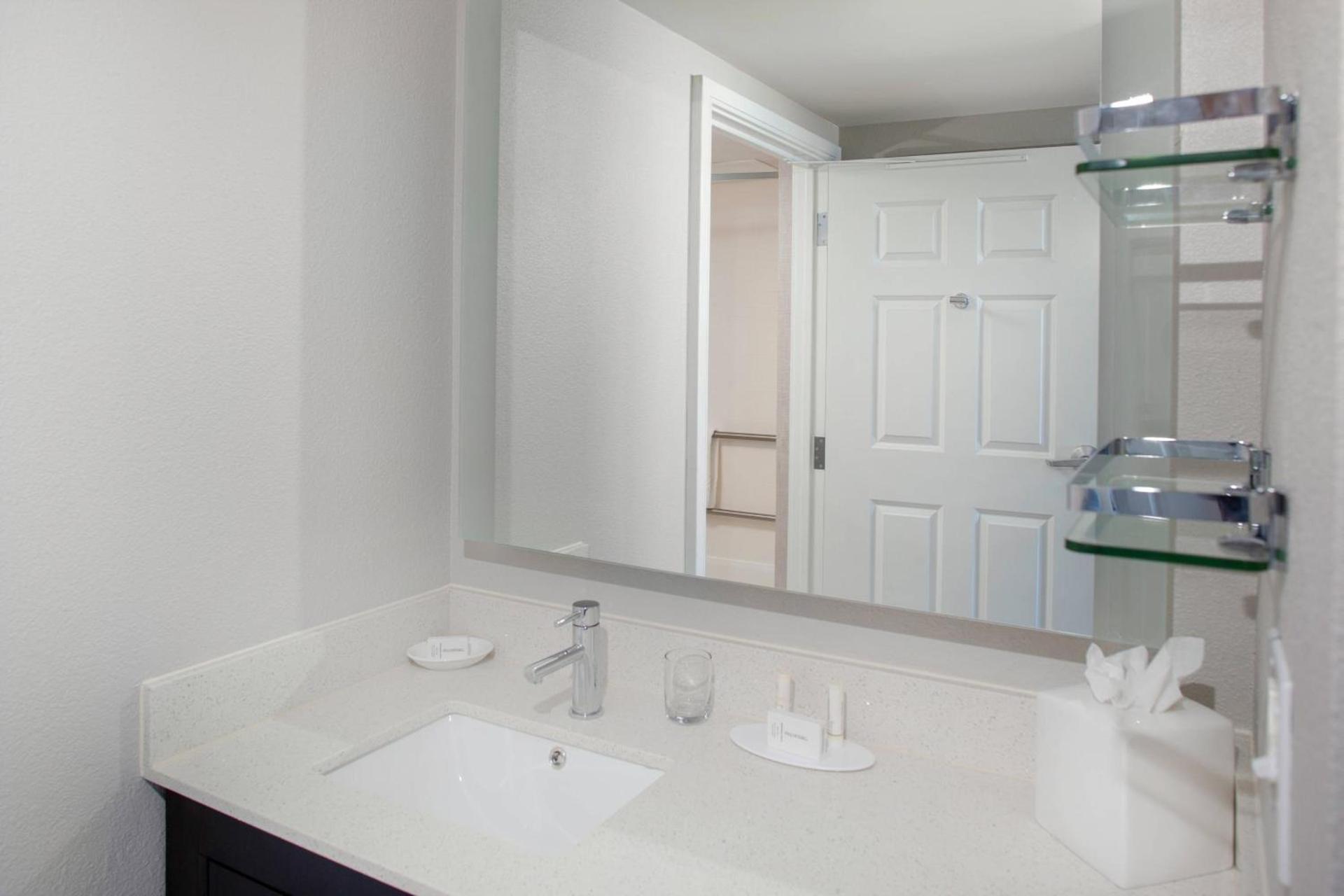 Residence Inn By Marriott Virginia Beach Oceanfront photo 13