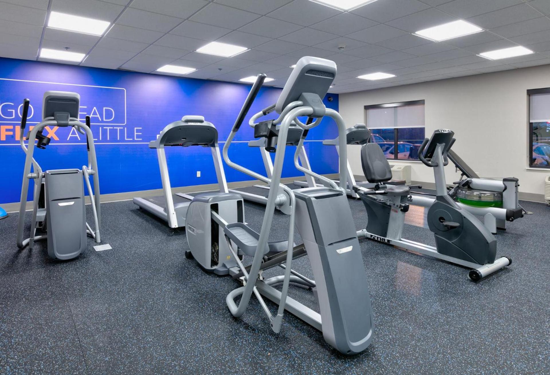 Holiday Inn Express Hotel & Suites Shakopee by IHG photo 13