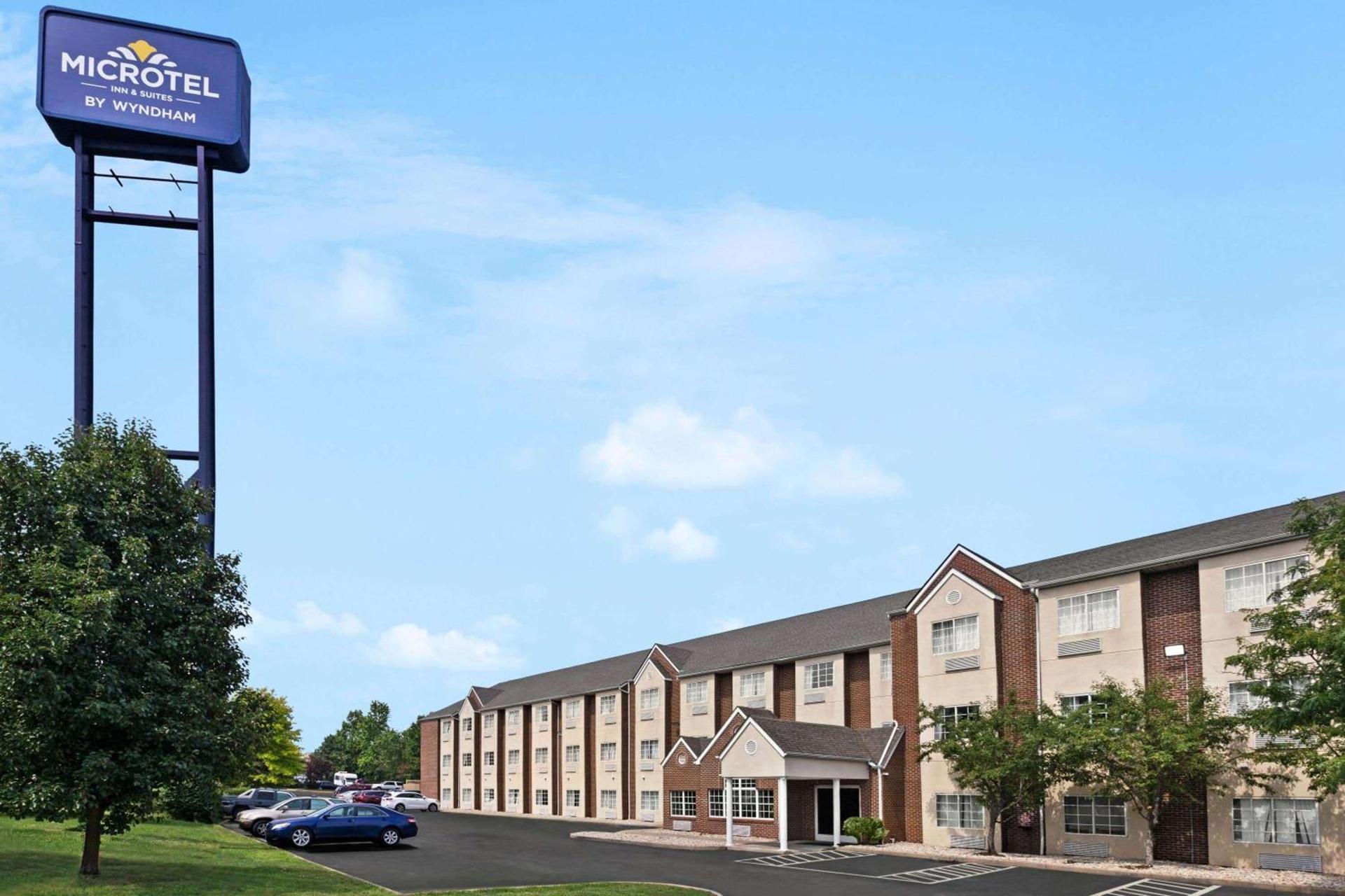 Microtel Inn & Suites by Wyndham Florence/Cincinnati Airpo — hotel in Florence