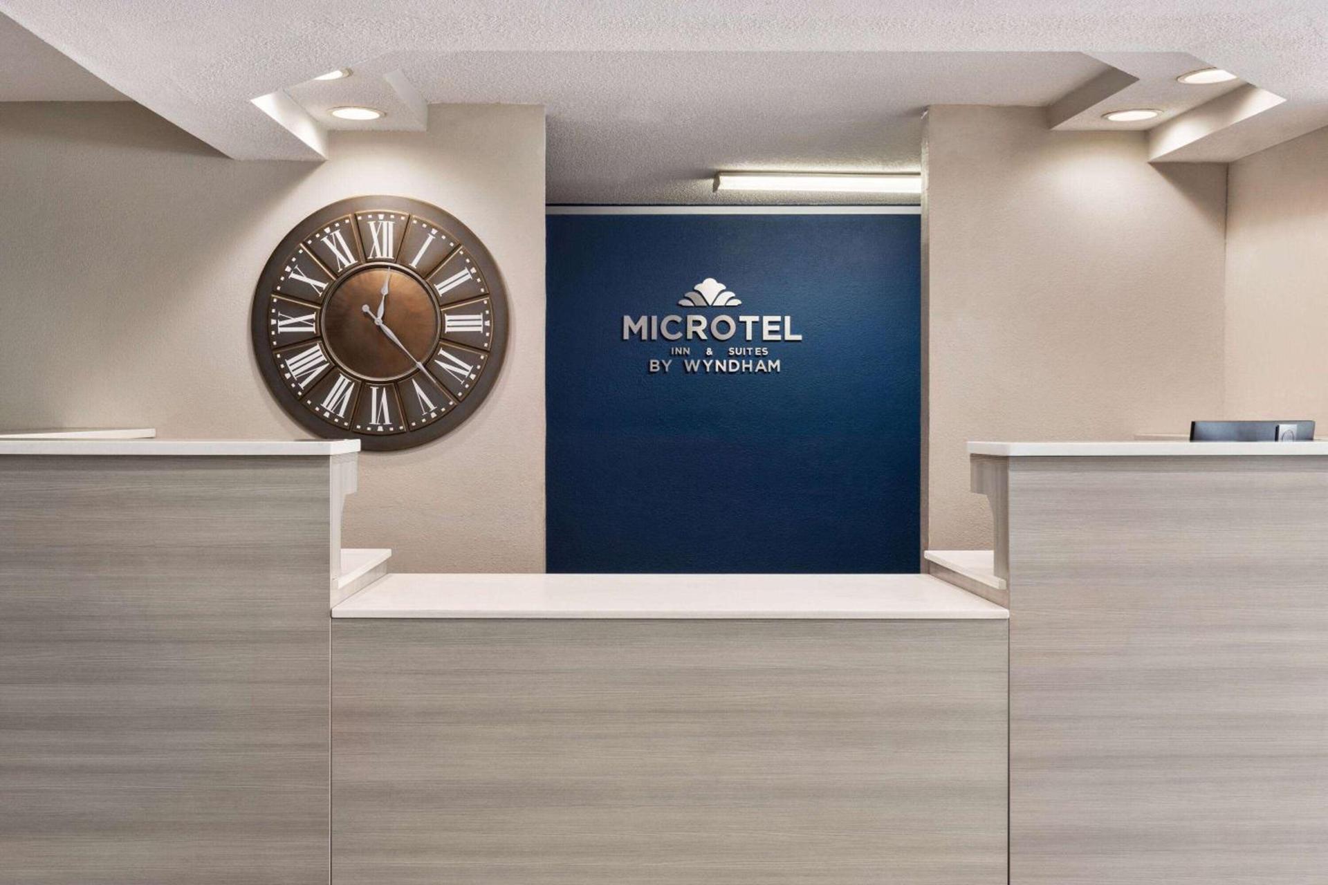 Microtel Inn & Suites by Wyndham Florence/Cincinnati Airpo photo 5