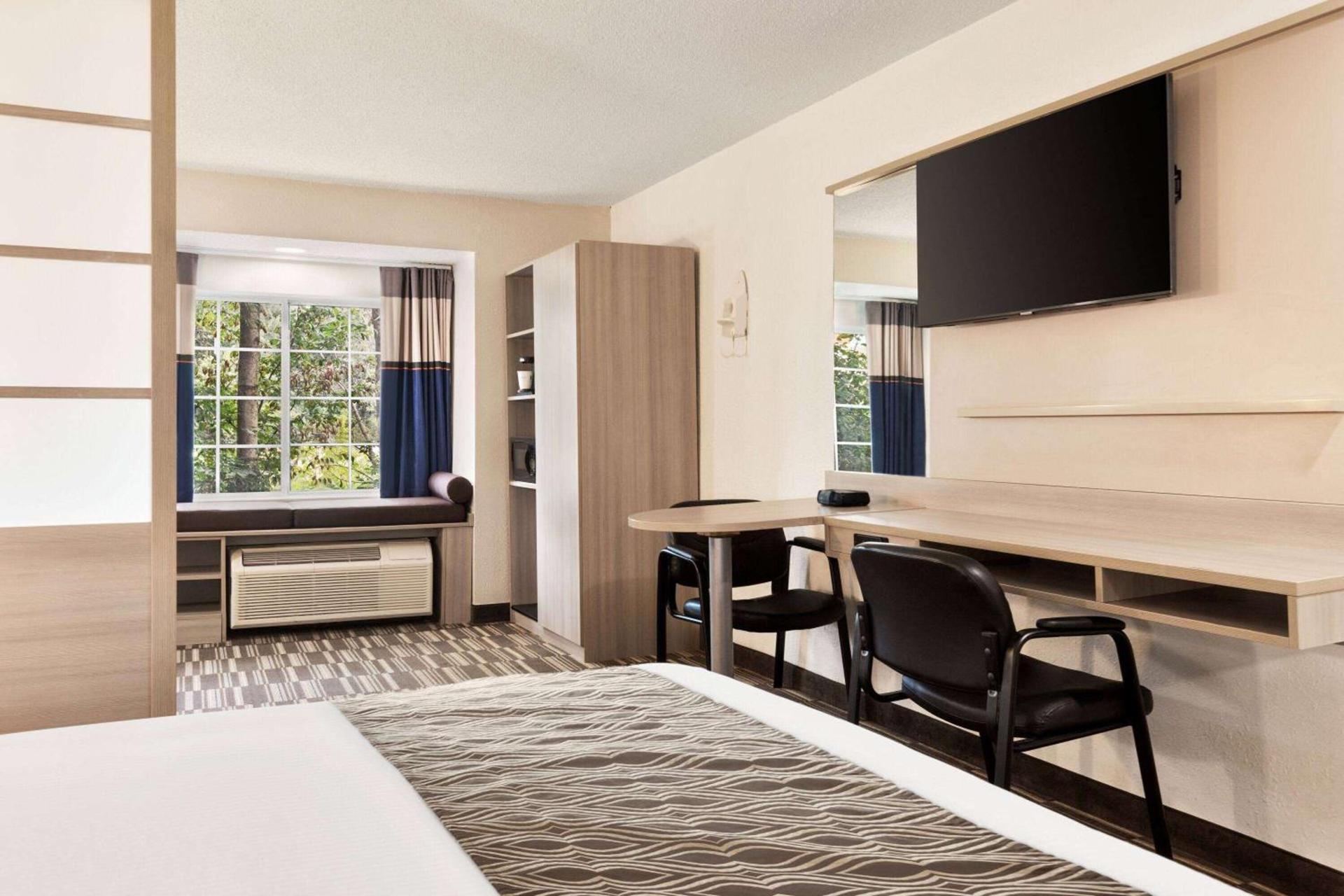 Microtel Inn & Suites by Wyndham Florence/Cincinnati Airpo photo 31