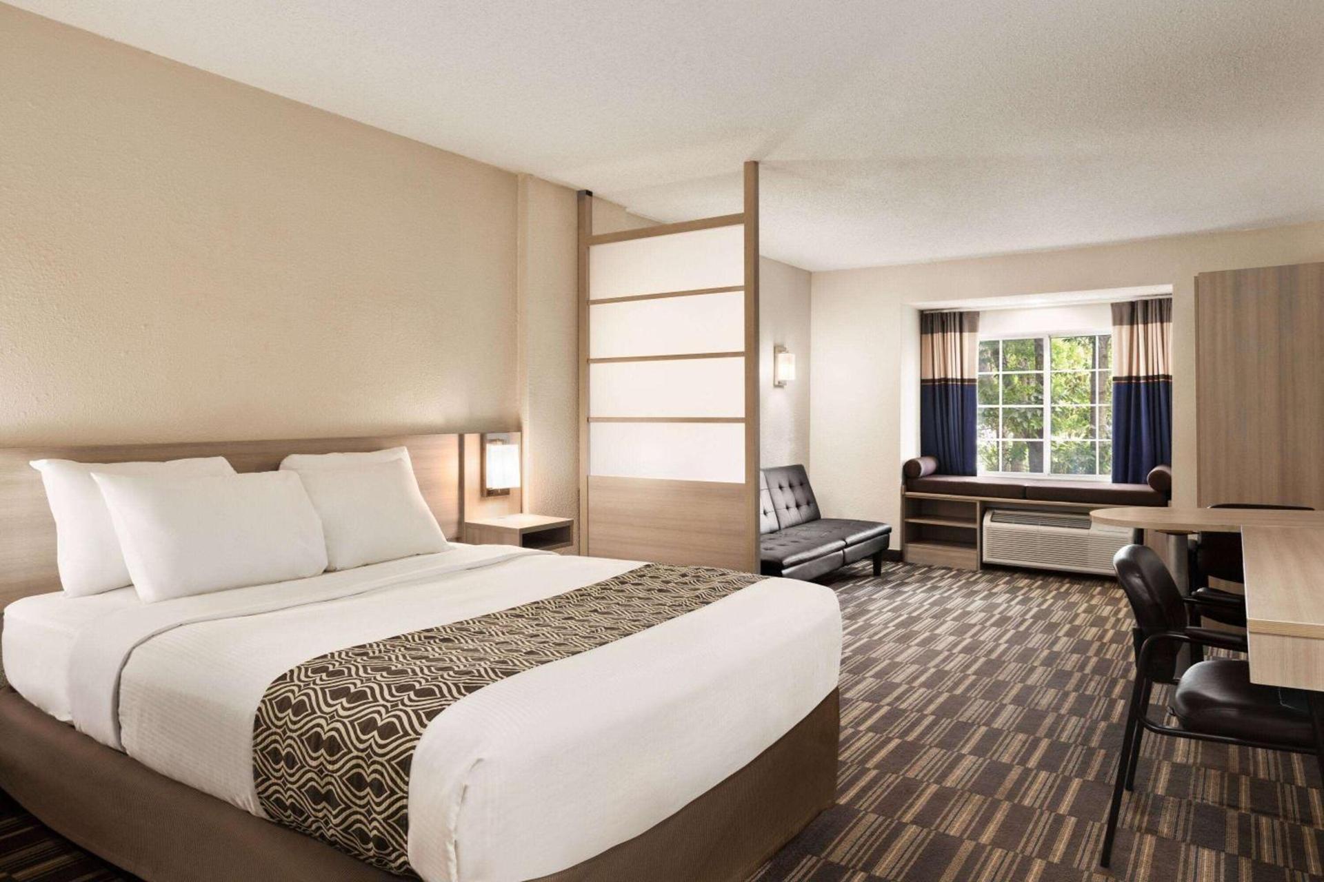 Microtel Inn & Suites by Wyndham Florence/Cincinnati Airpo photo 33