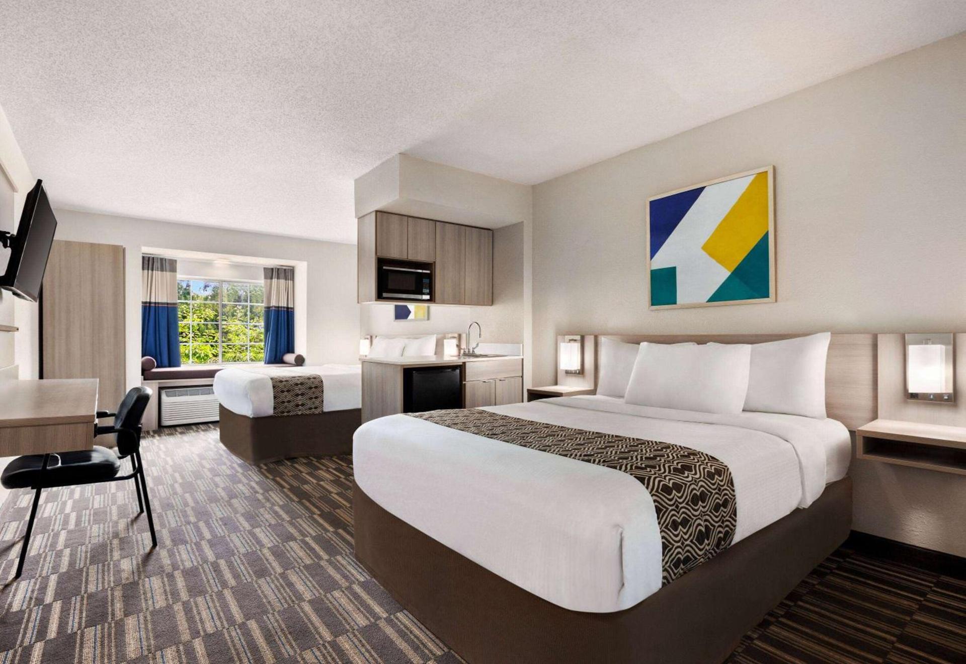 Microtel Inn & Suites by Wyndham Florence/Cincinnati Airpo photo 38