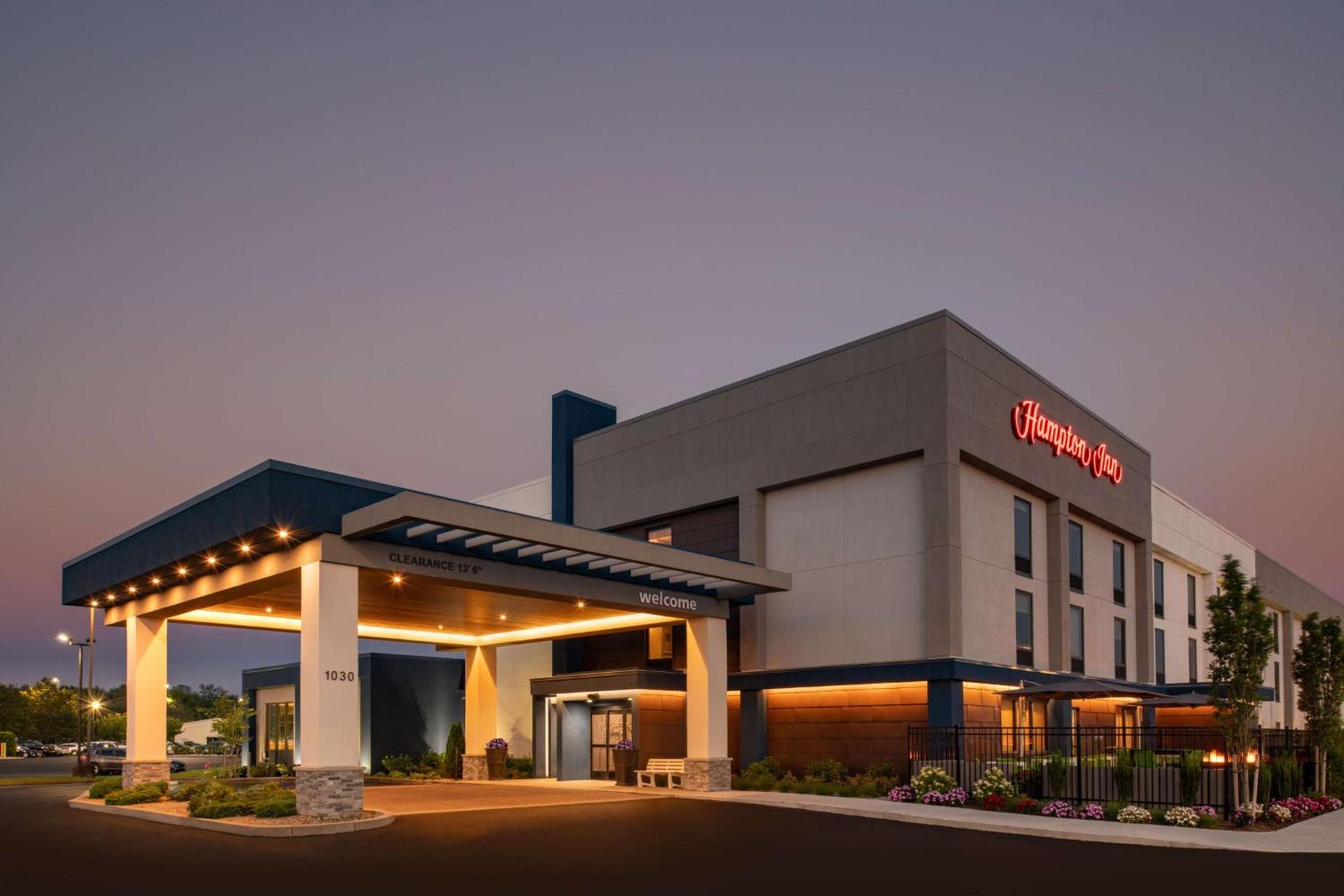 Hampton Inn Seekonk photo 2