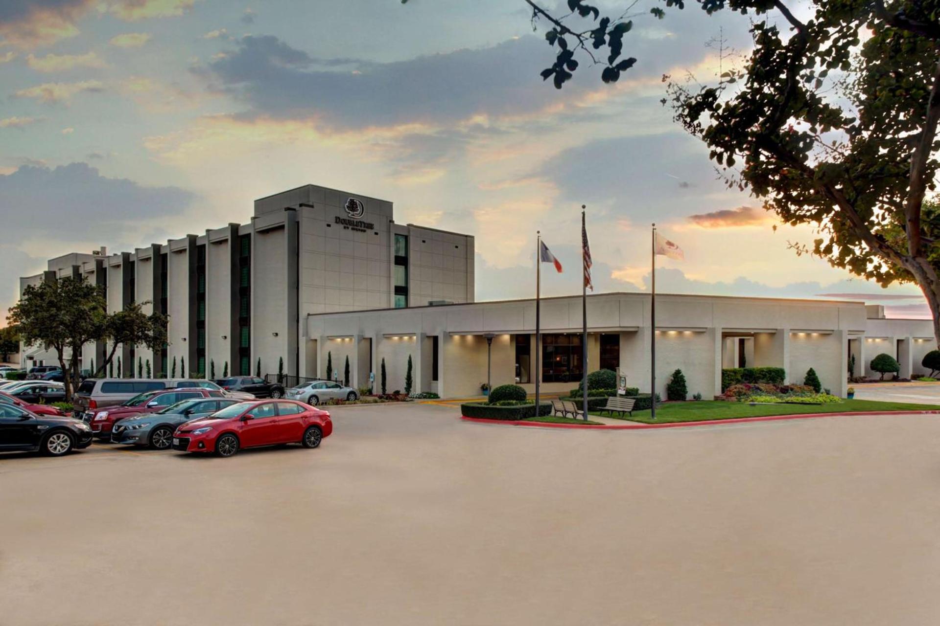 Doubletree by Hilton Arlington DFW South photo 3