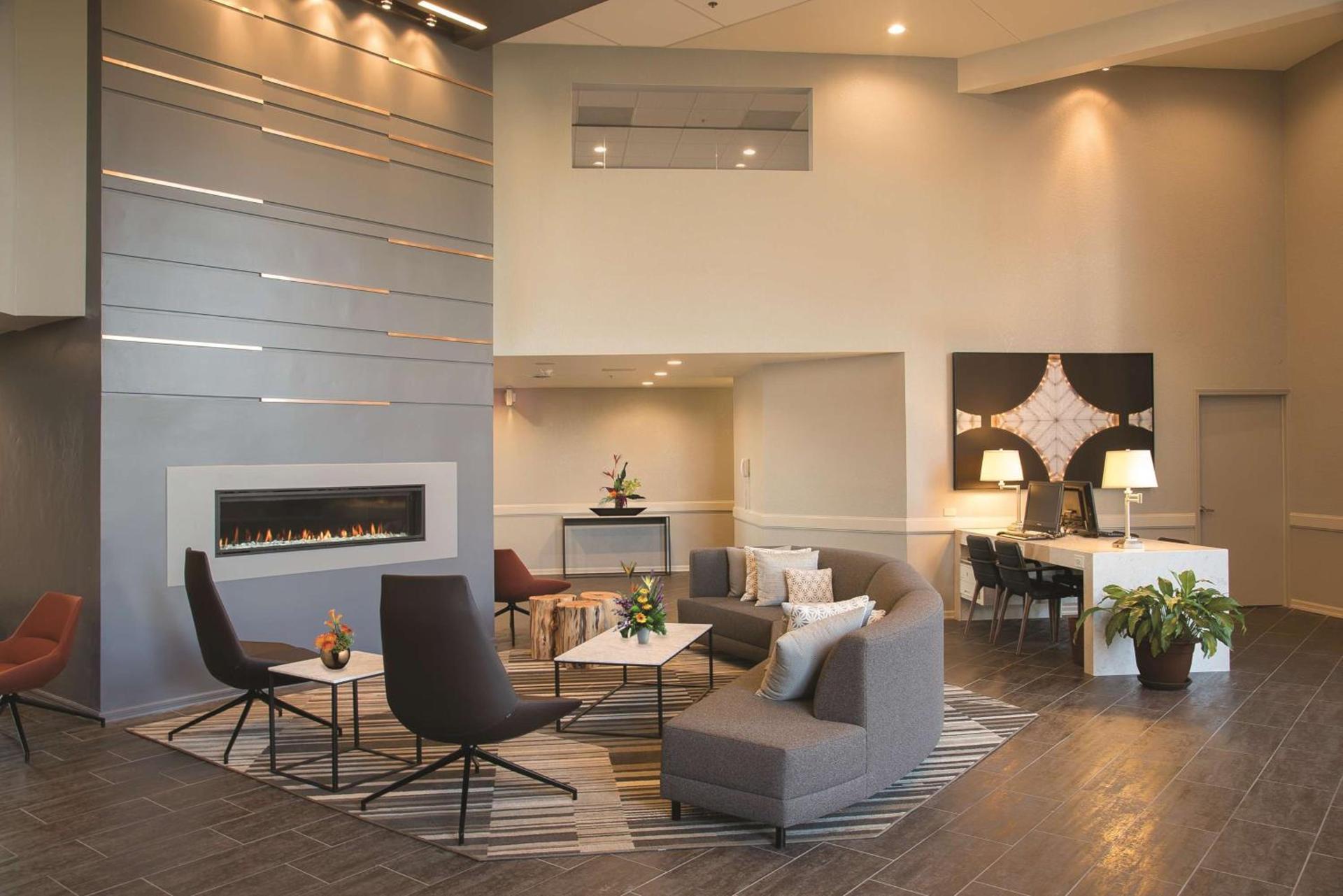 DoubleTree by Hilton Racine Harbourwalk photo 9