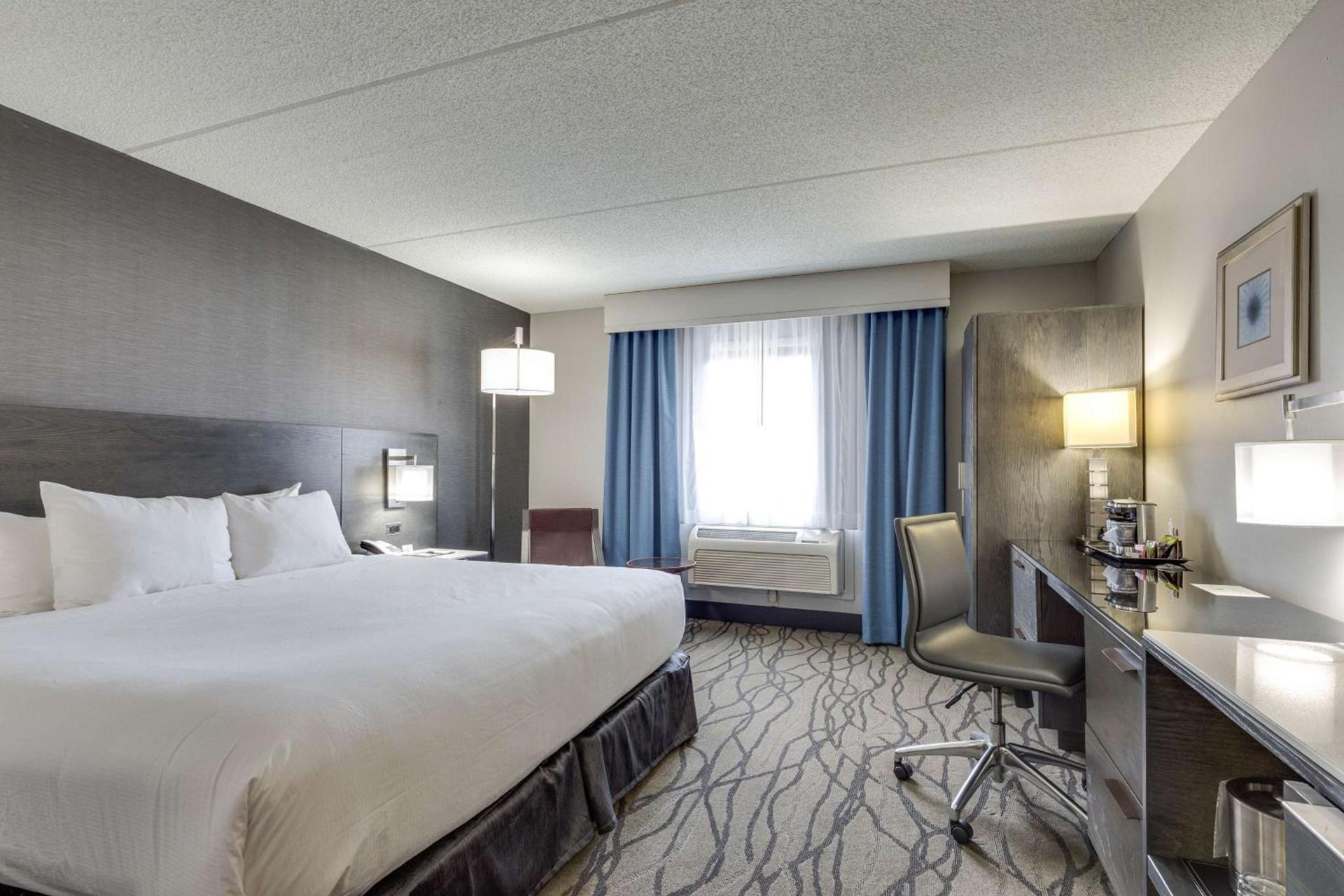 DoubleTree by Hilton Racine Harbourwalk photo 69