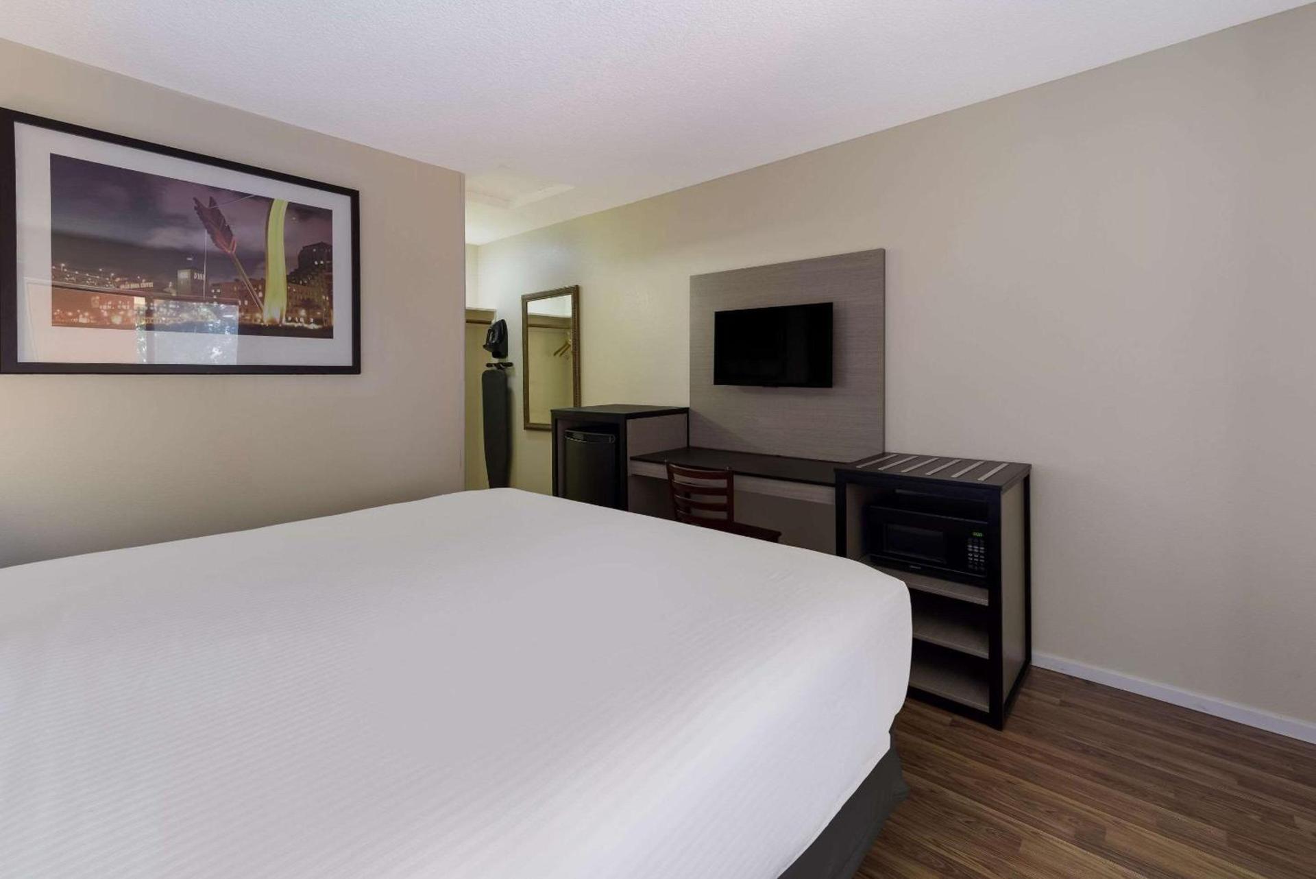 Rodeway Inn Livermore photo 19