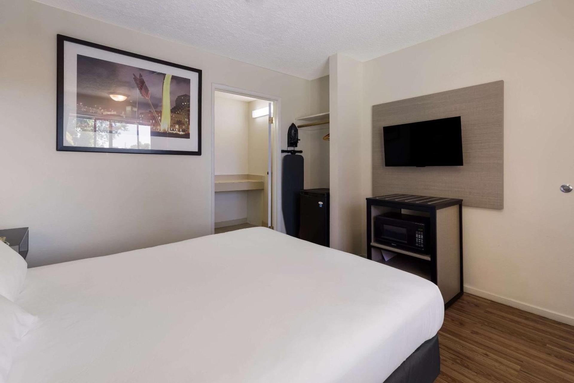 Rodeway Inn Livermore photo 23