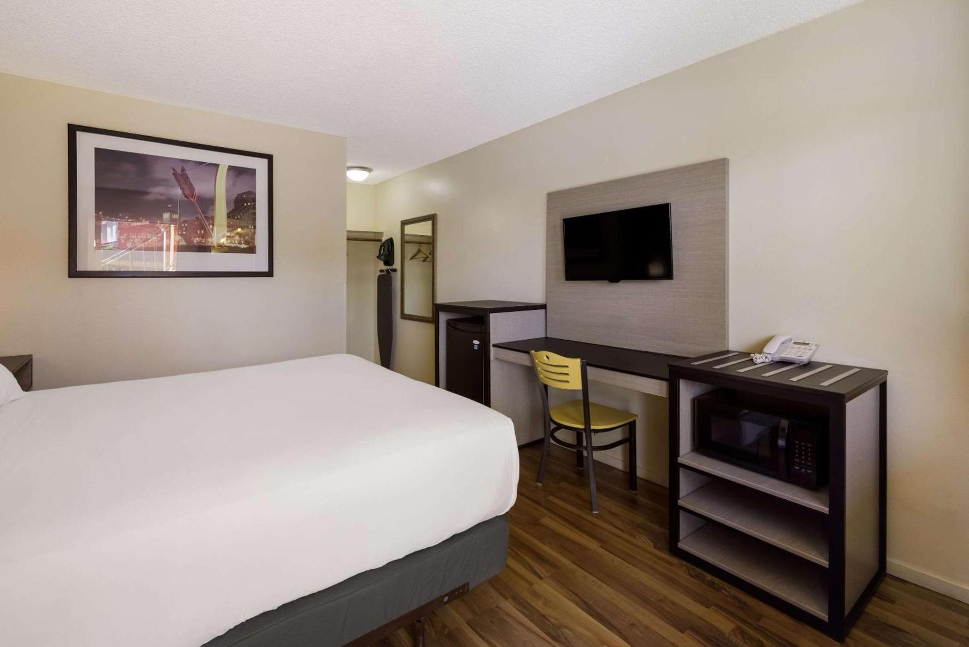 Rodeway Inn Livermore photo 25