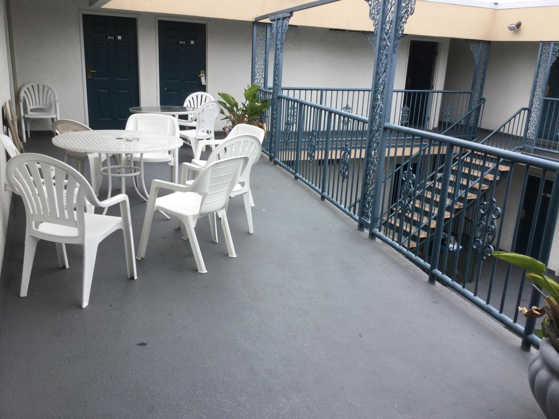 Beverly Inn photo 5