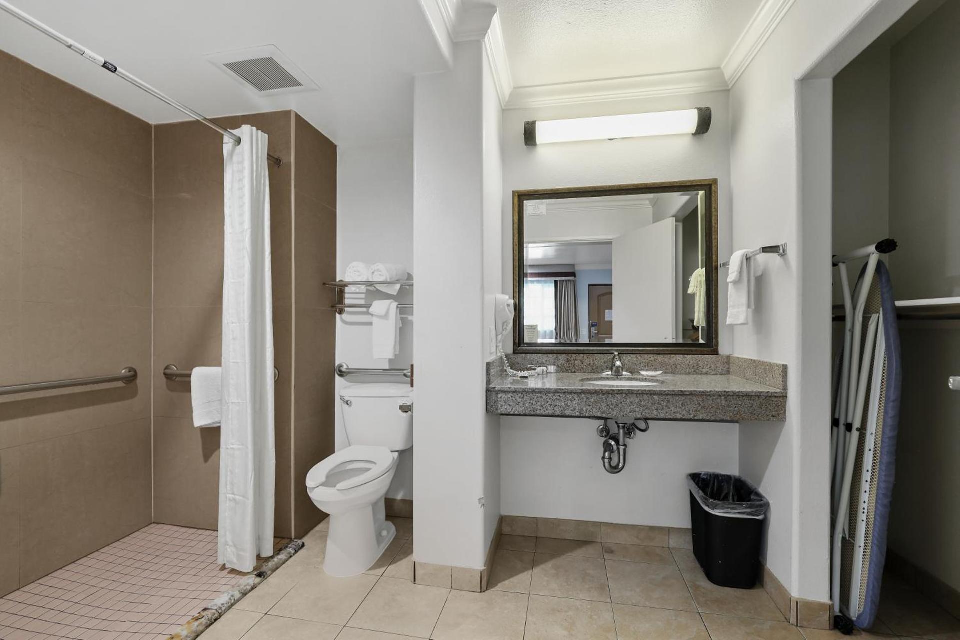 Motel 6 Carlsbad, Ca- North photo 33