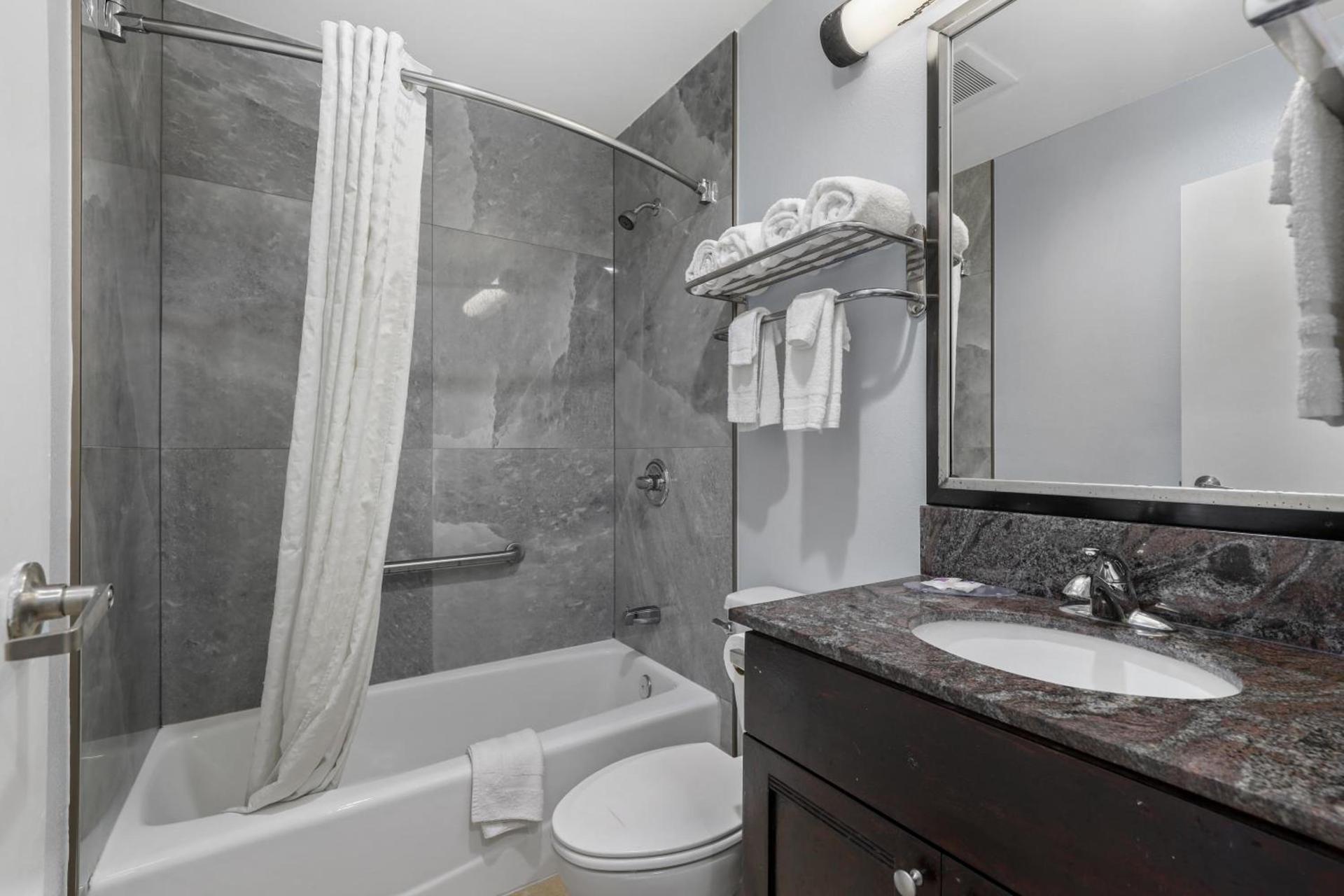 Motel 6 Carlsbad, Ca- North photo 44