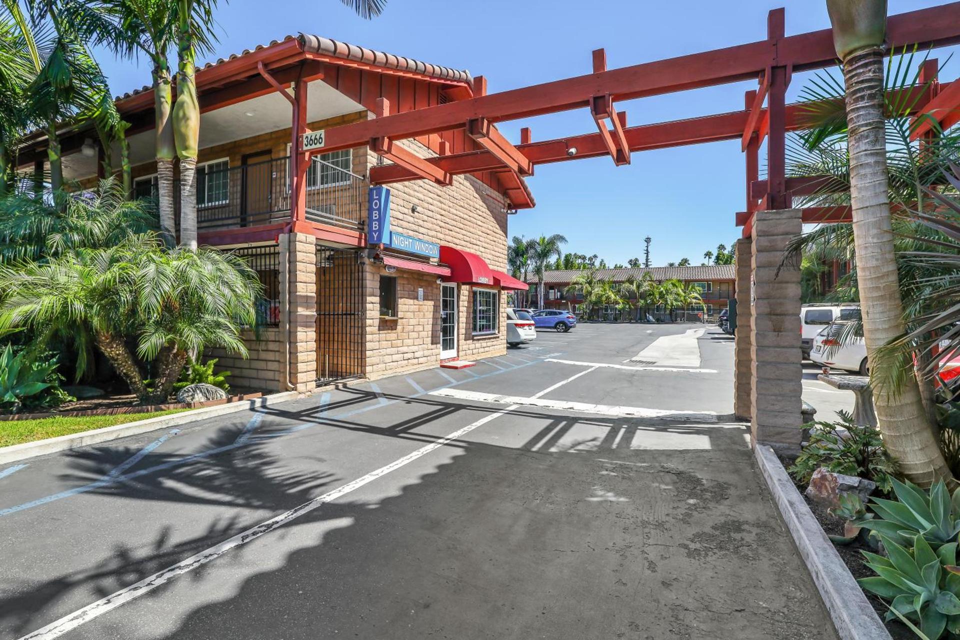 Motel 6 Carlsbad, Ca- North photo 57