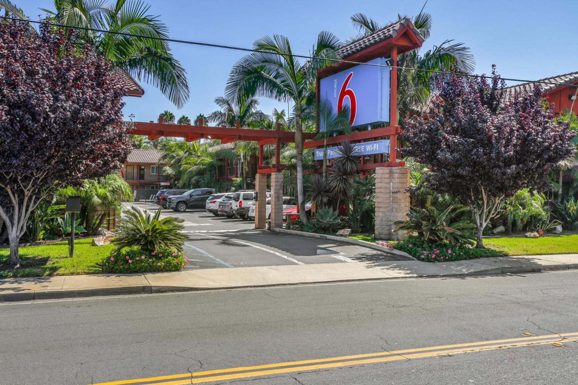 Motel 6 Carlsbad, Ca- North photo 61