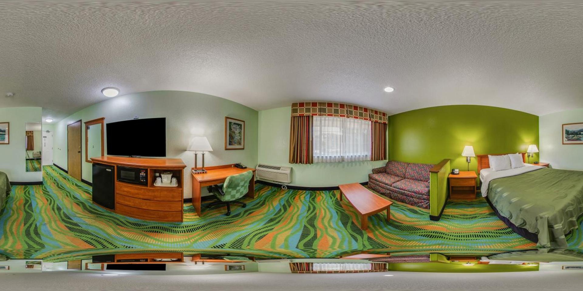 Quality Inn & Suites Medford Airport photo 40