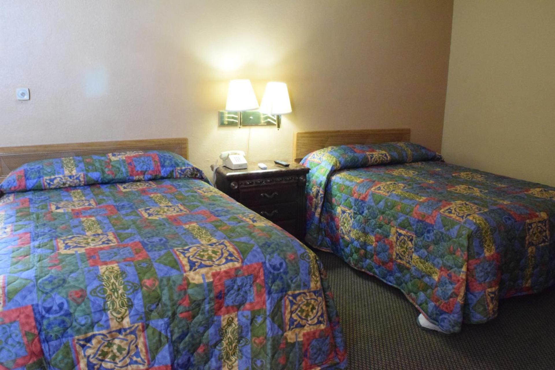 Imperial Motel photo 13