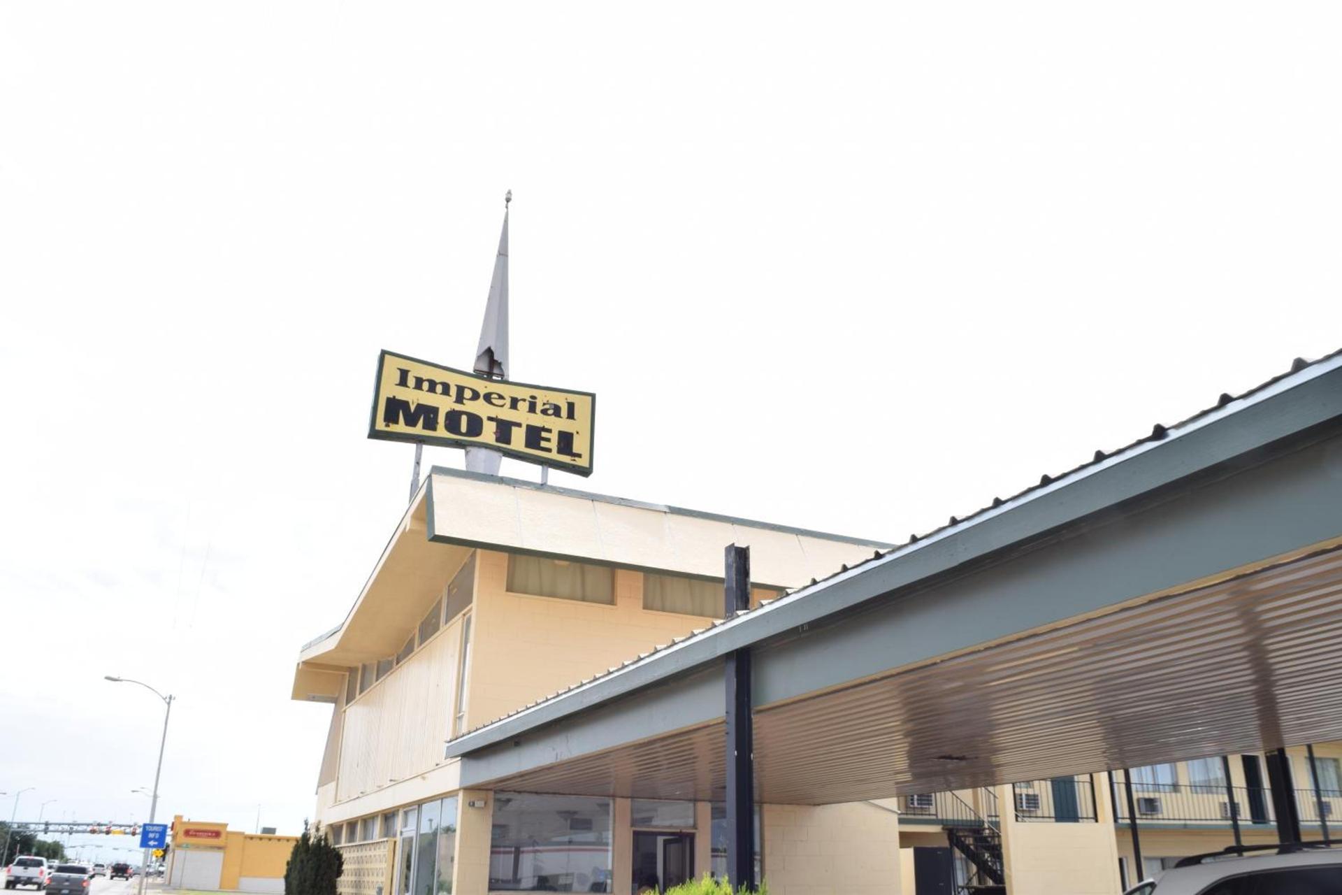 Imperial Motel photo 1