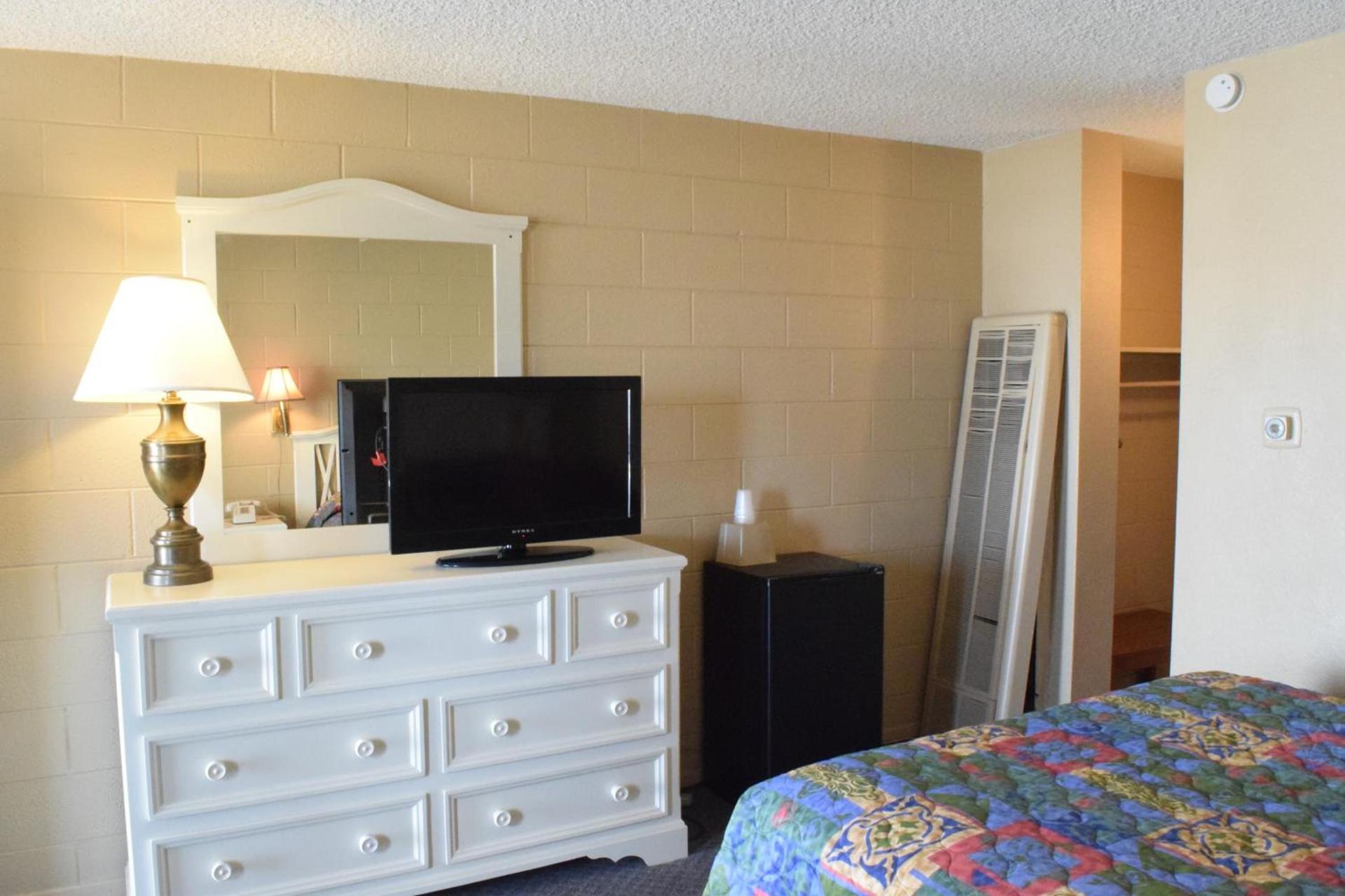 Imperial Motel photo 16
