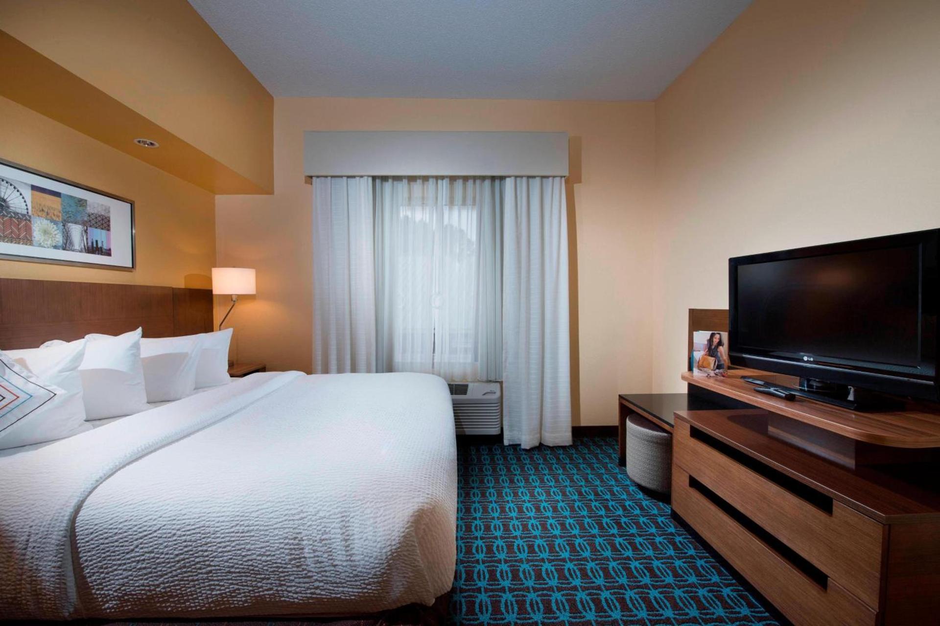 Fairfield Inn and Suites Charleston North/University Area photo 10