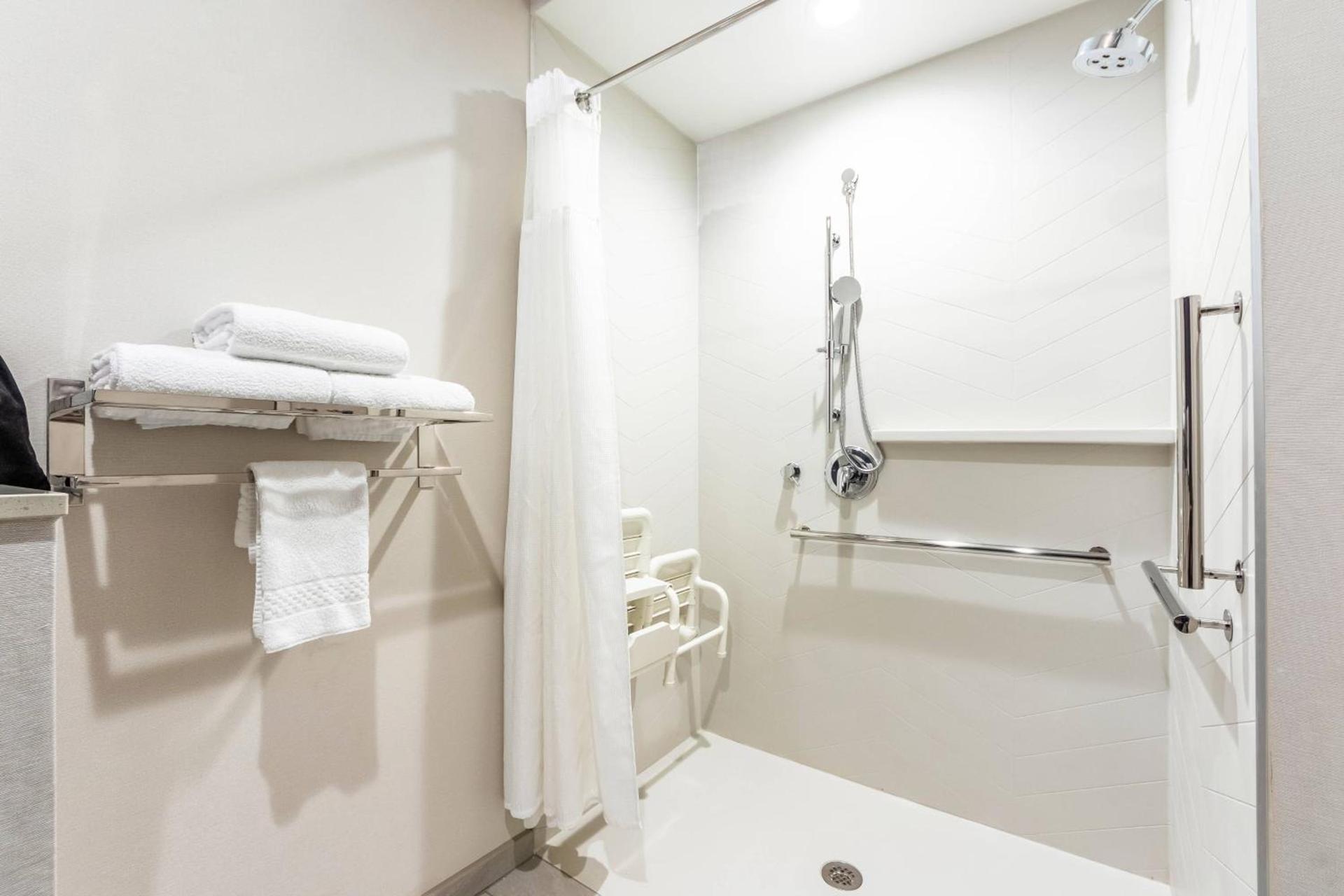 Fairfield Inn & Suites by Marriott Dallas Plano/Frisco photo 13