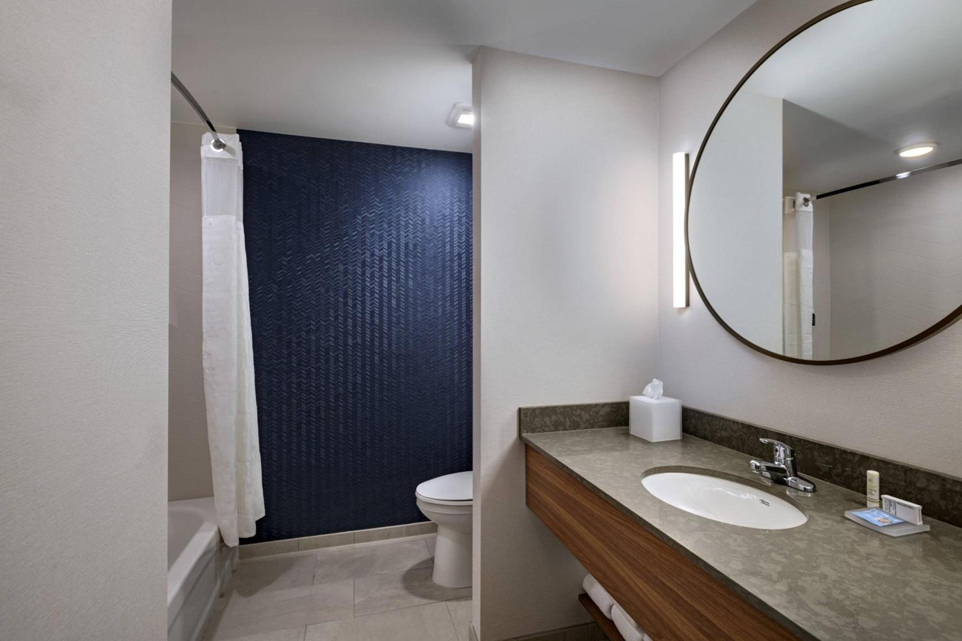 Fairfield Inn and Suites by Marriott St Louis Downtown photo 10
