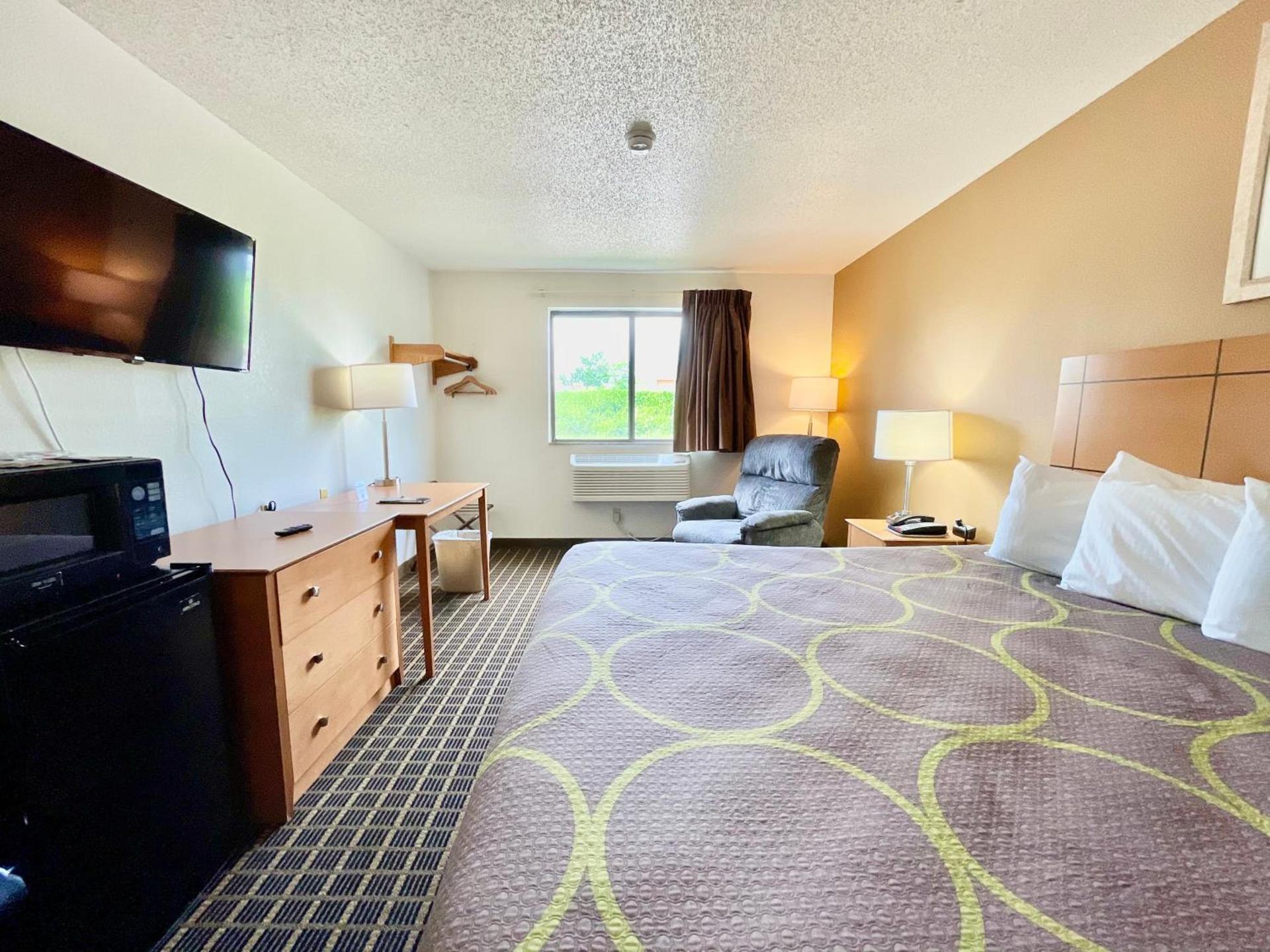 Econo Lodge Quincy photo 5
