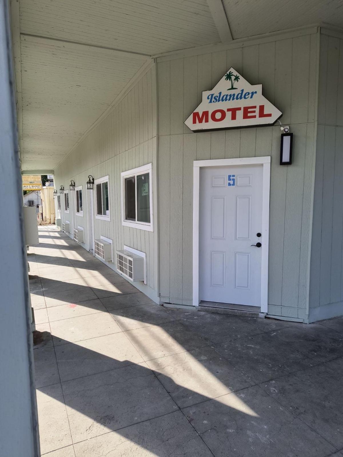 Islander Motel photo 1