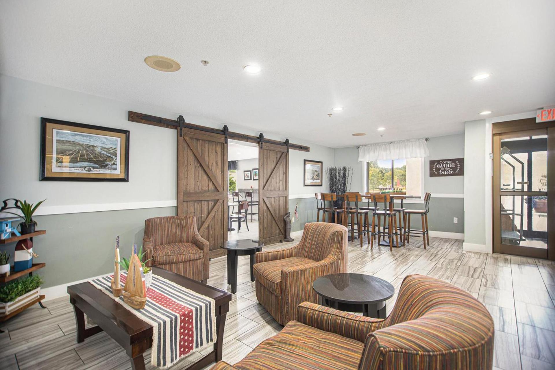 Baymont by Wyndham Grand Haven photo 16