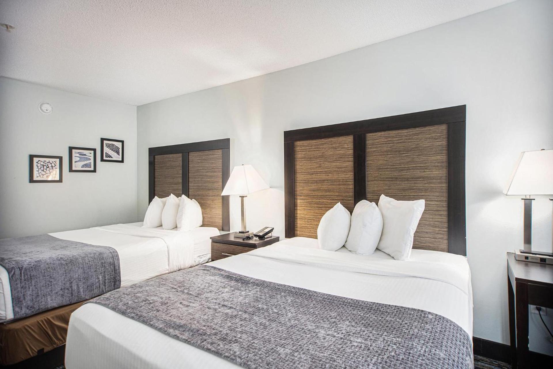 Baymont by Wyndham Grand Haven photo 43