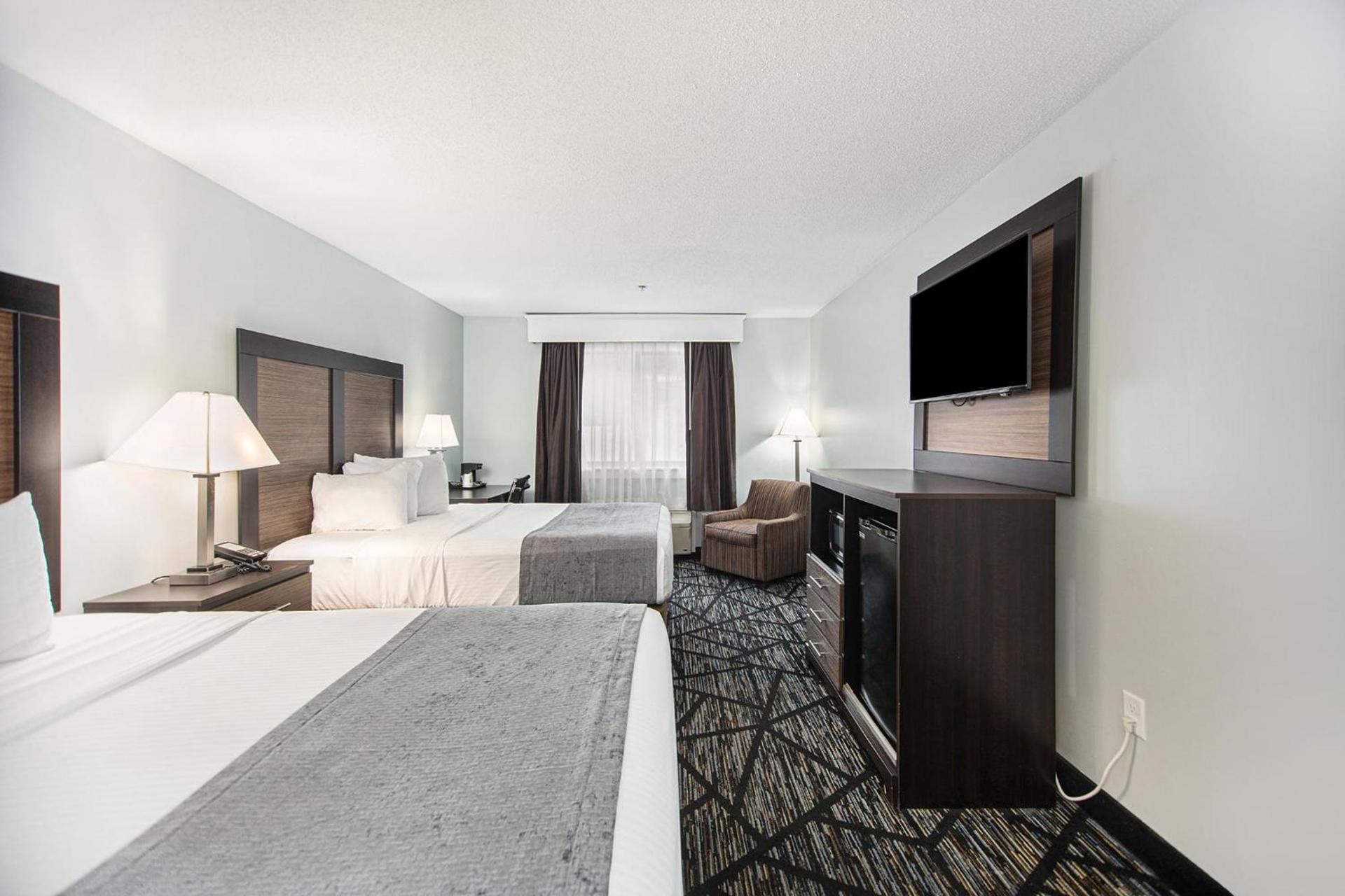 Baymont by Wyndham Grand Haven photo 41