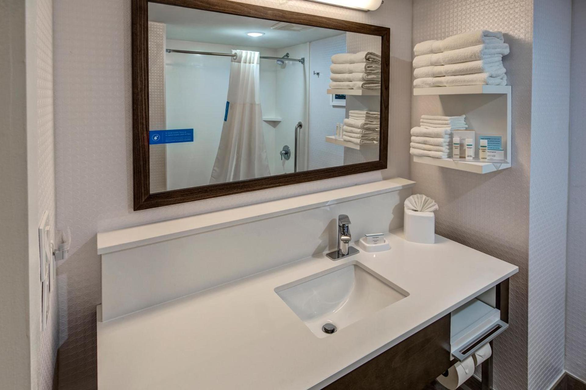 Hampton Inn Orlando-Maingate South photo 24