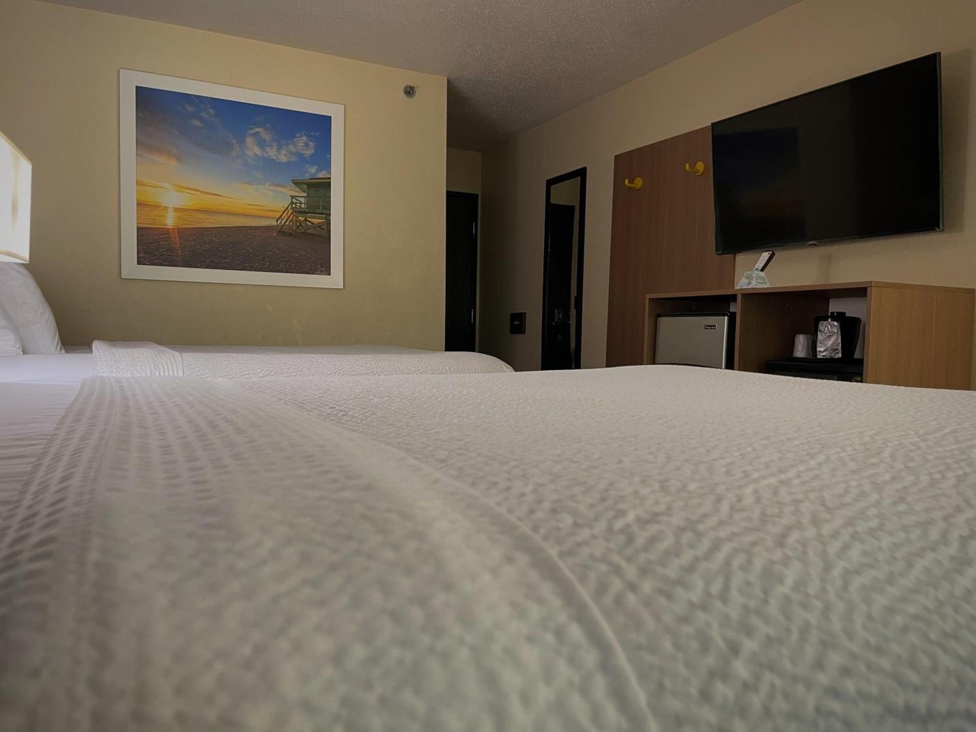 Days Inn & Suites by Wyndham Kaukauna WI photo 7