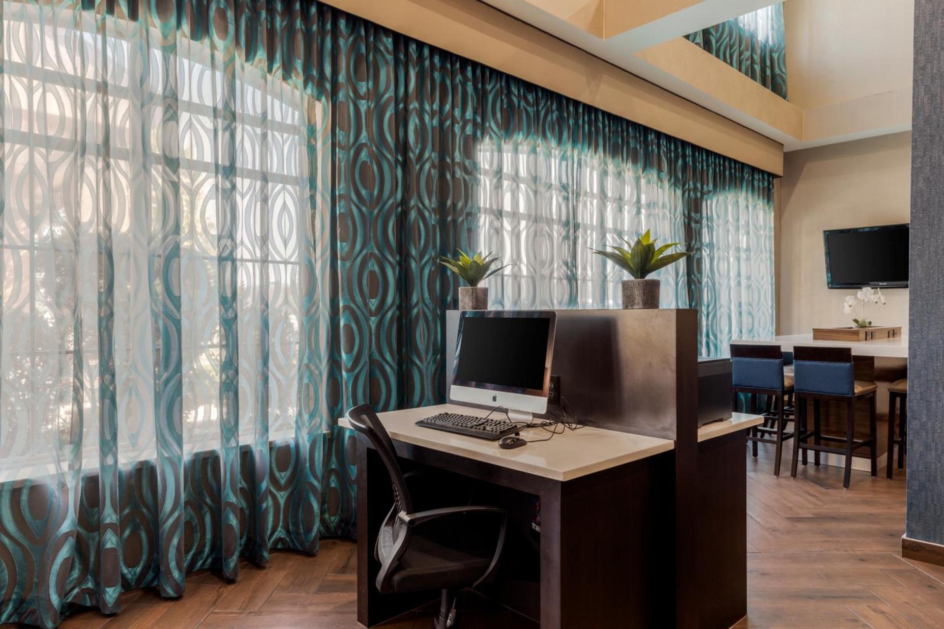 Comfort Suites Waco North - Near University Area photo 21