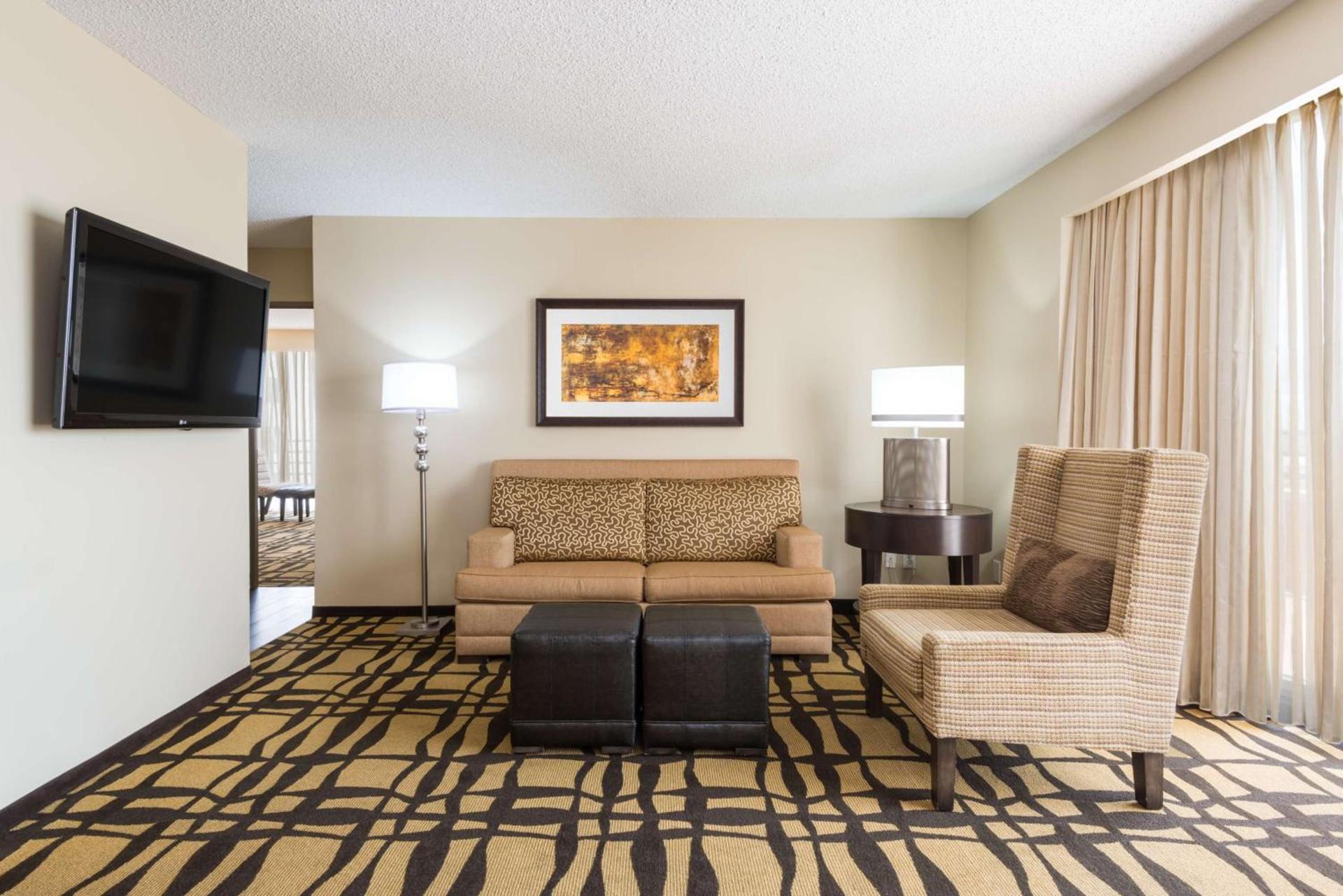 DoubleTree Suites by Hilton Austin Downtown Capitol photo 68