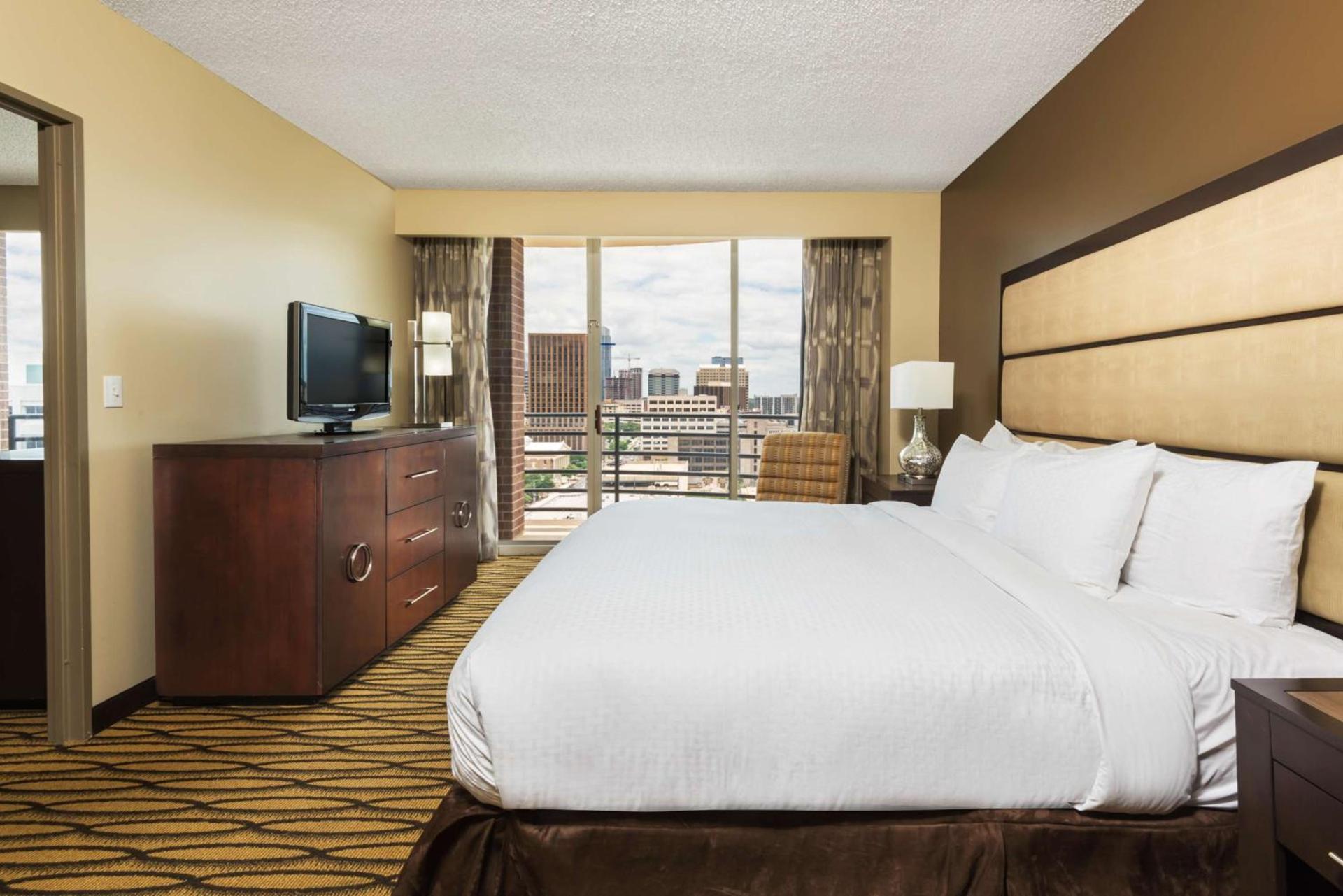 DoubleTree Suites by Hilton Austin Downtown Capitol photo 70