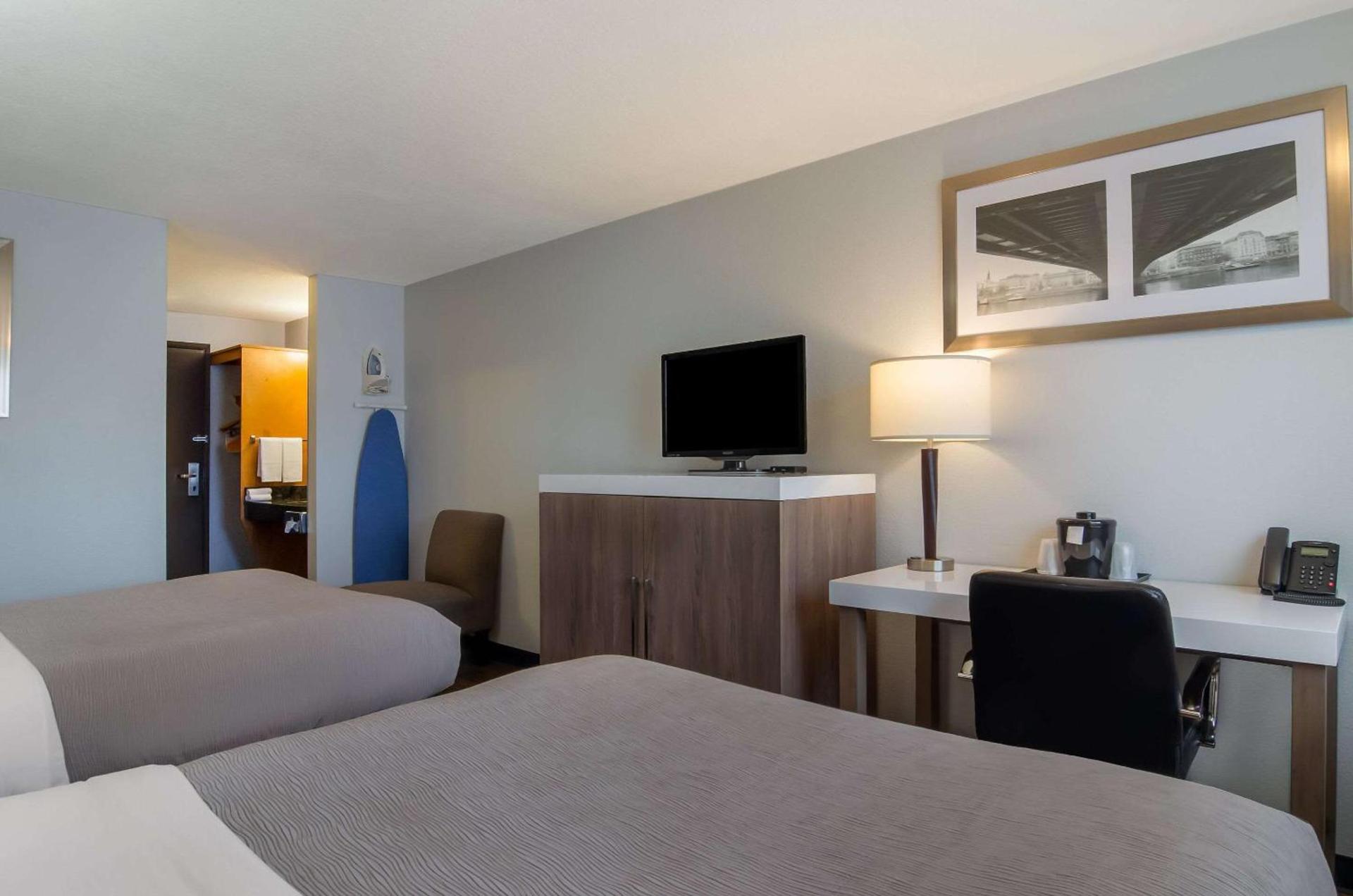 Quality Inn & Suites Silverdale Bangor-Keyport photo 5