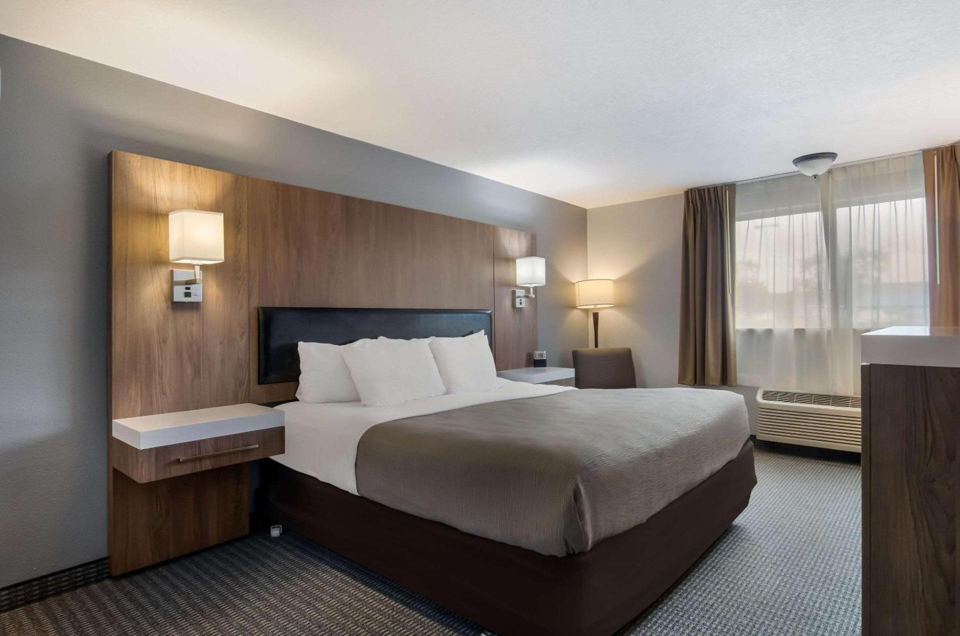 Quality Inn & Suites Silverdale Bangor-Keyport photo 6