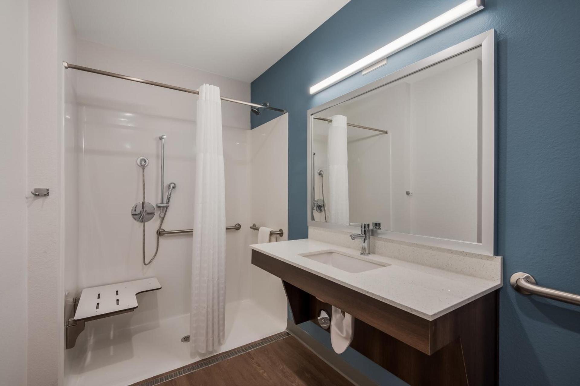 WoodSpring Suites Bellflower - Los Angeles photo 16