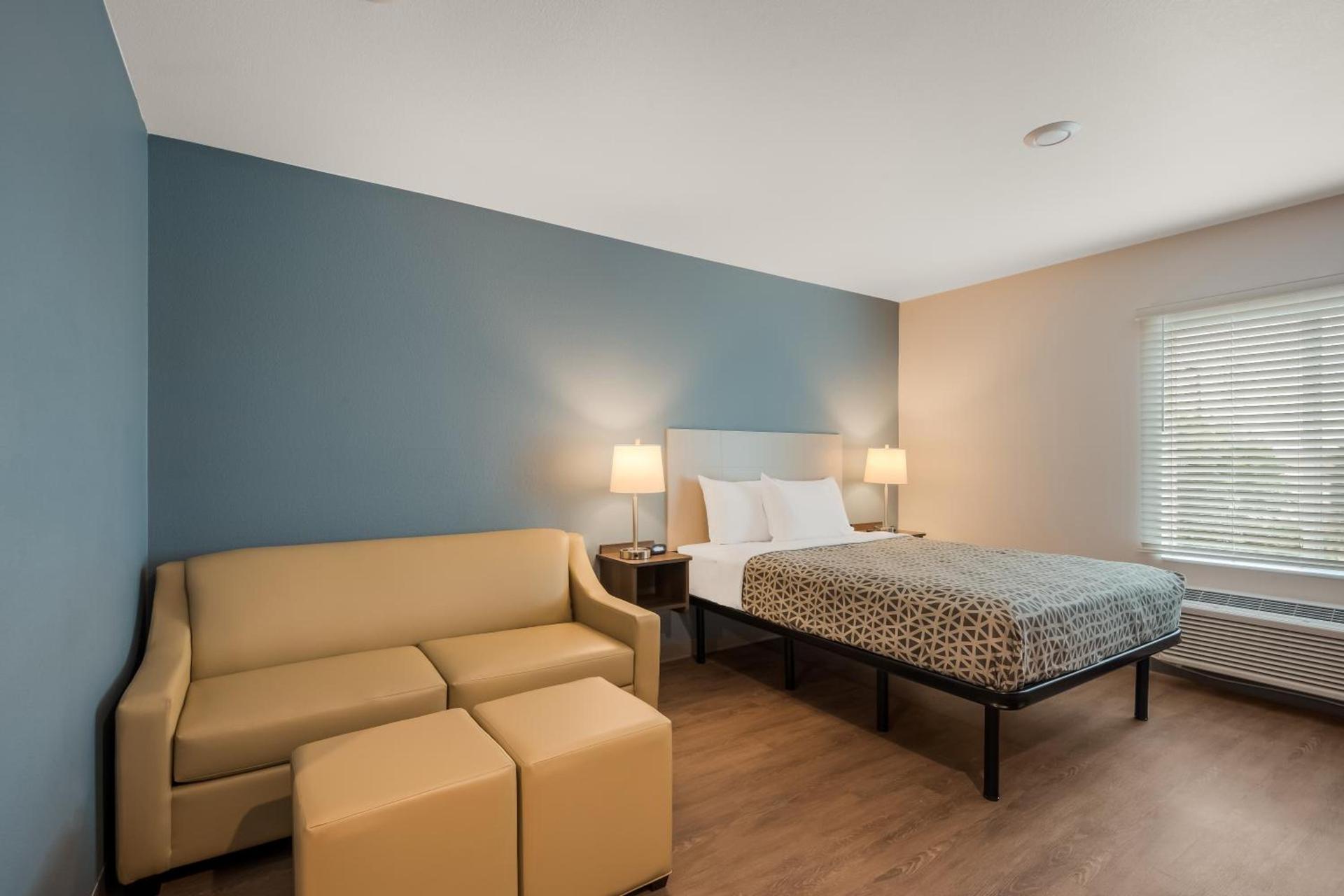 WoodSpring Suites Bellflower - Los Angeles photo 18