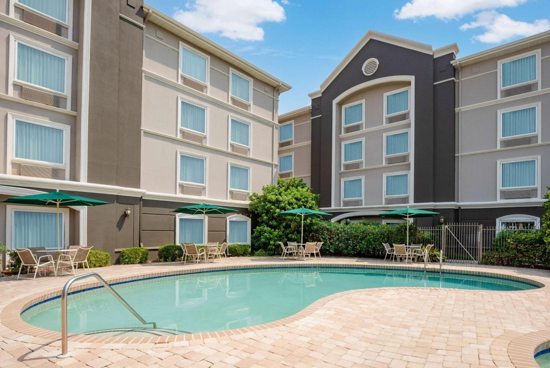 La Quinta by Wyndham Myrtle Beach Broadway Area photo 28