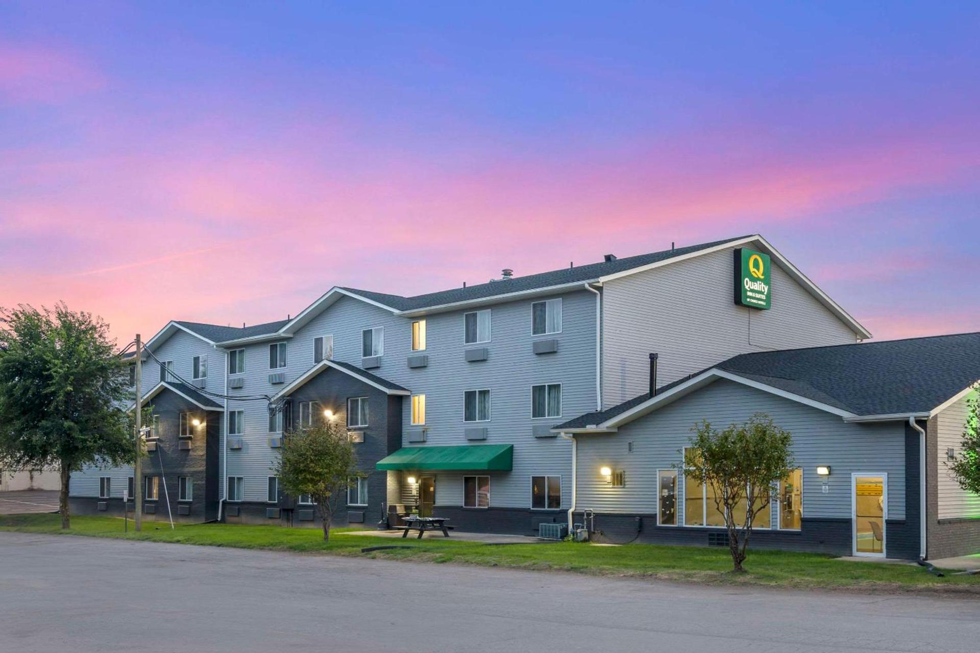 Quality Inn & Suites Delaware South photo 6