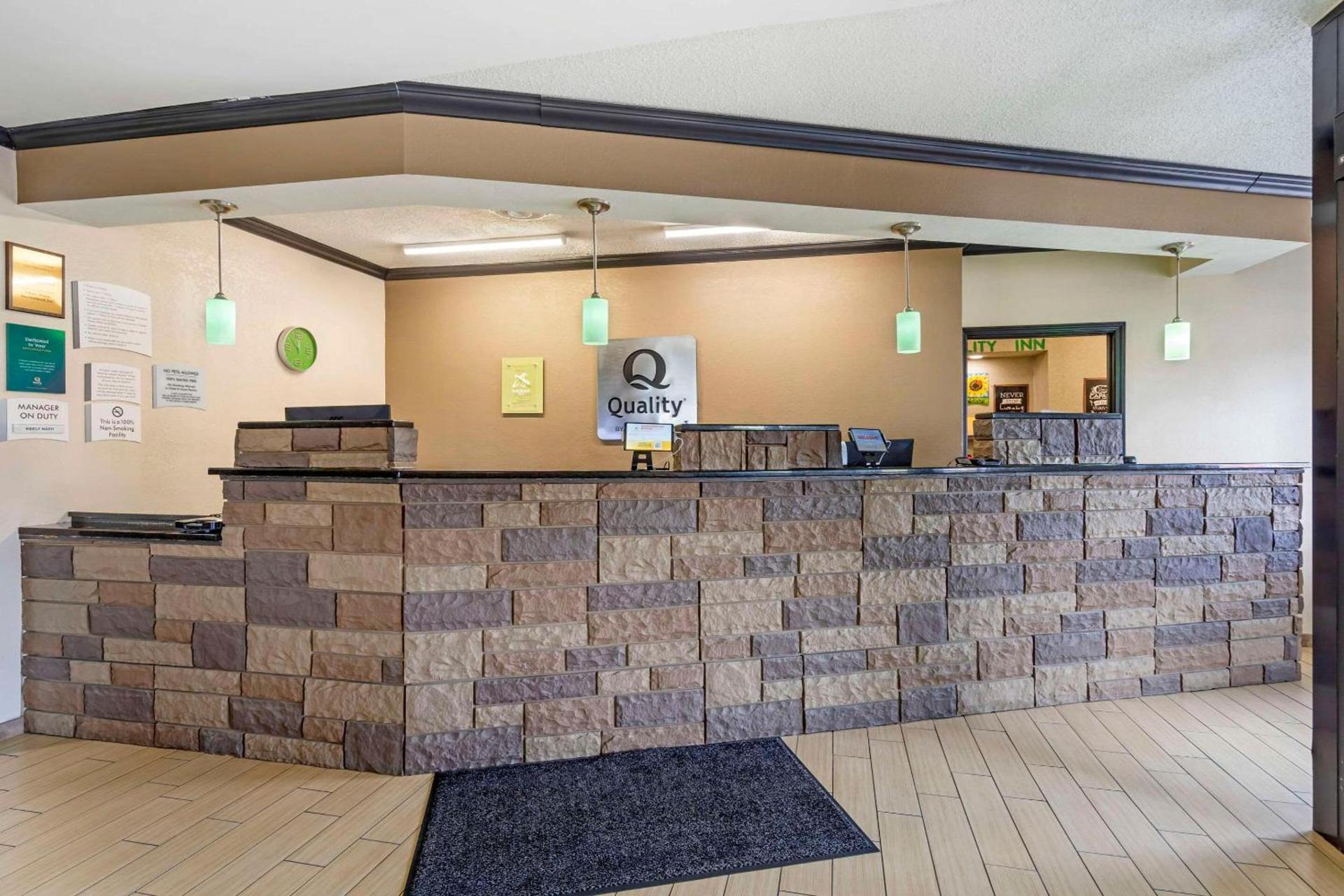 Quality Inn & Suites Delaware South photo 8