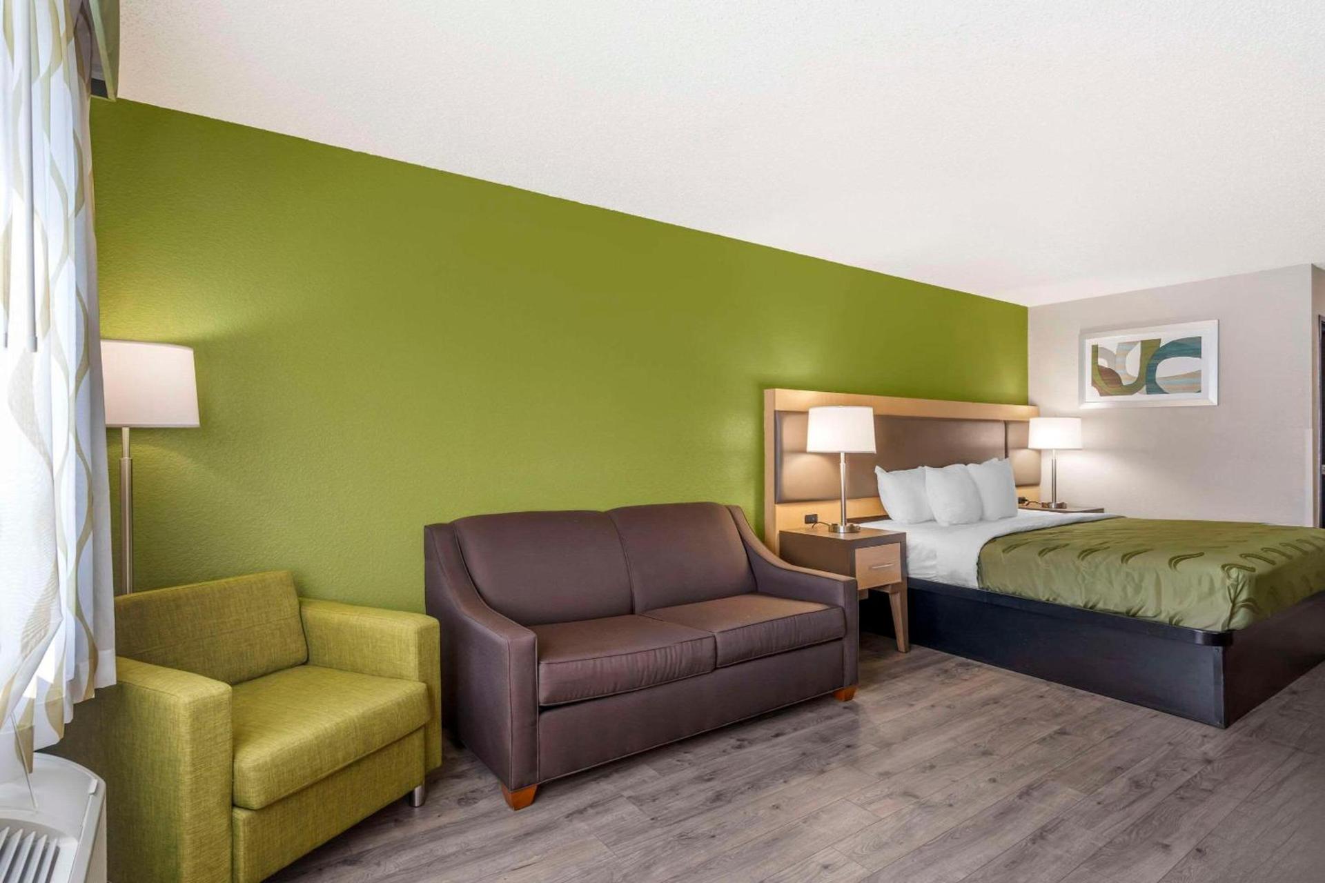 Quality Inn & Suites Delaware South photo 50
