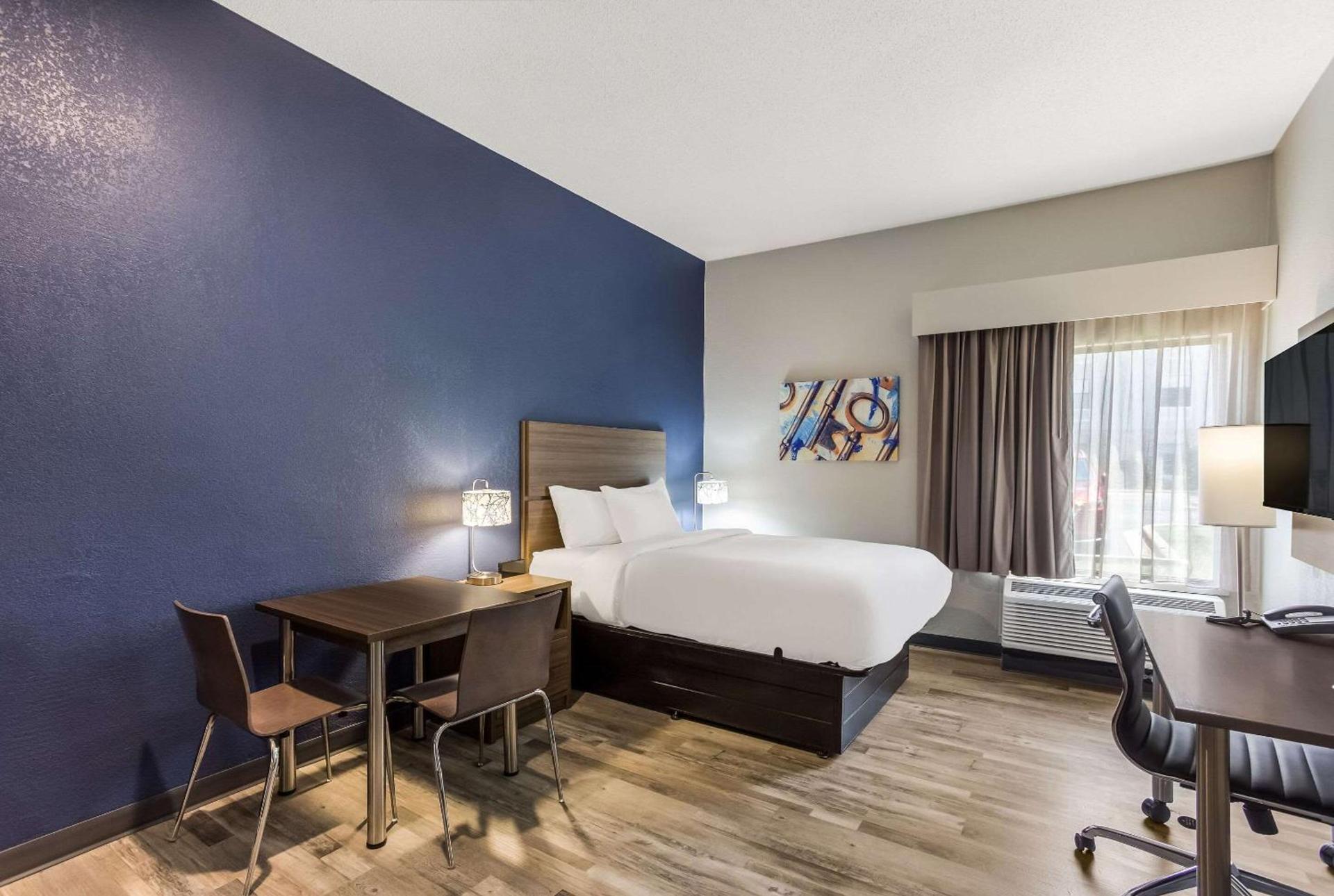 MainStay Suites Bourbonnais - Kankakee photo 59