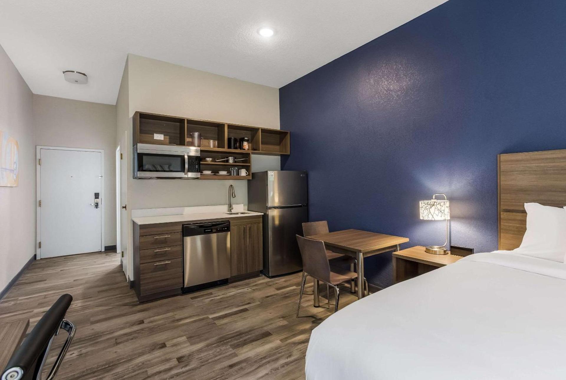 MainStay Suites Bourbonnais - Kankakee photo 64