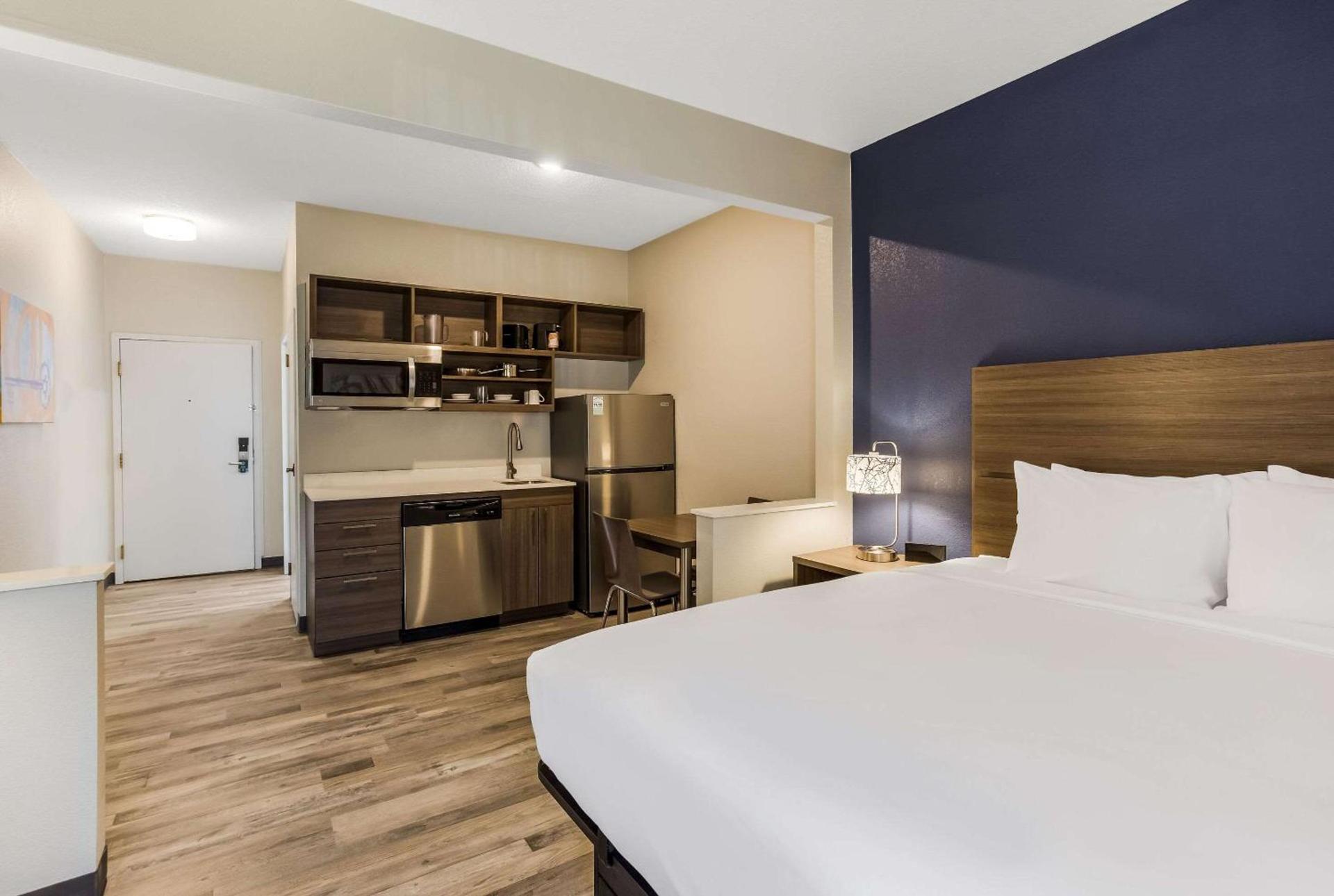 MainStay Suites Bourbonnais - Kankakee photo 63