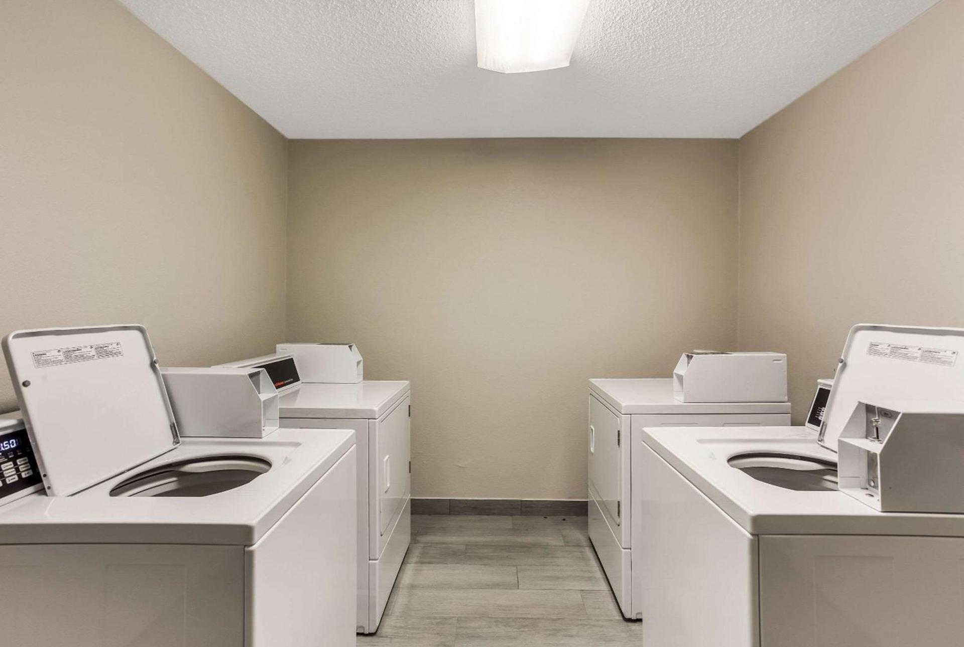 MainStay Suites Bourbonnais - Kankakee photo 35