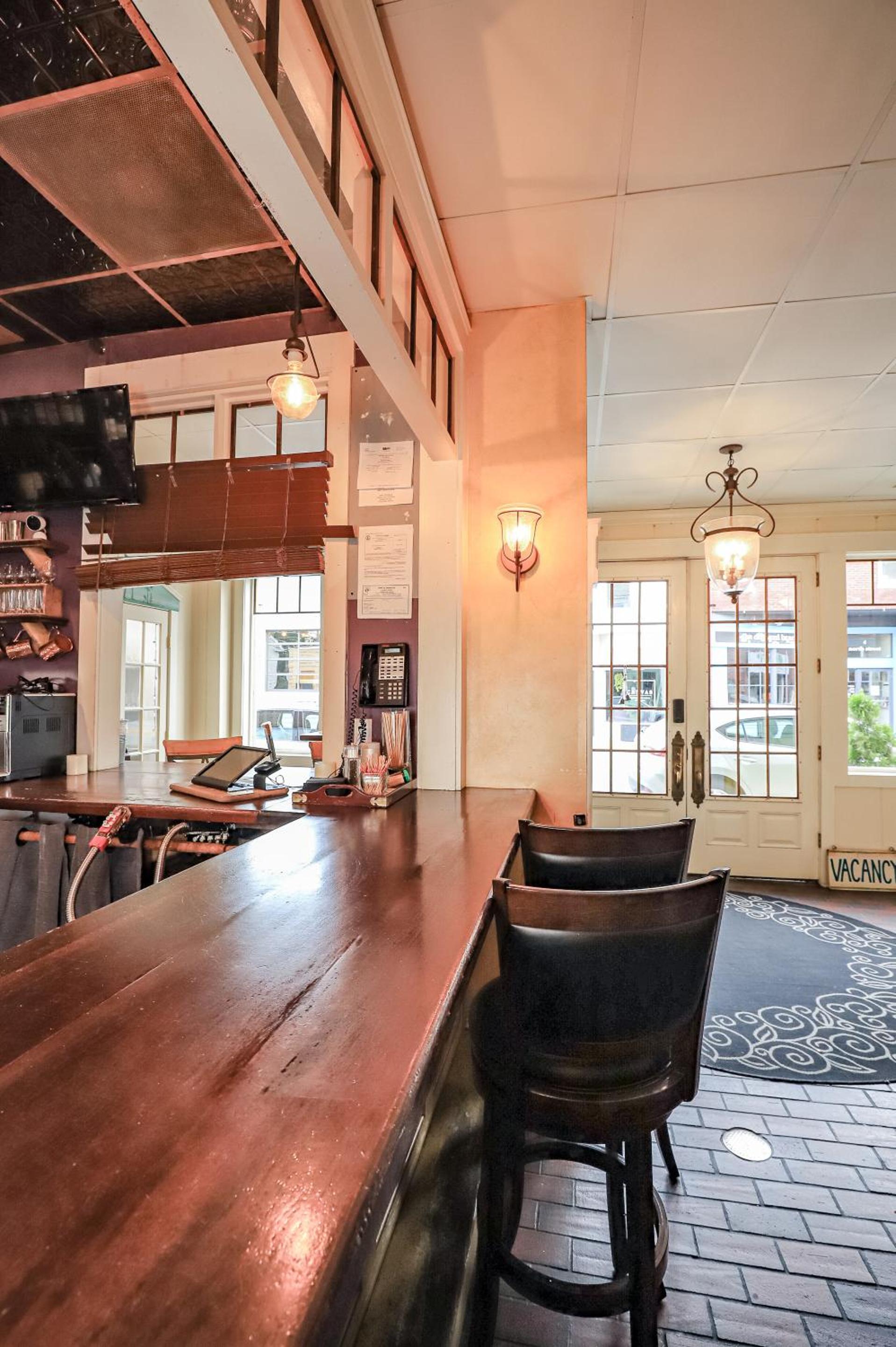 The Charlotte Hotel & Restaurant photo 8